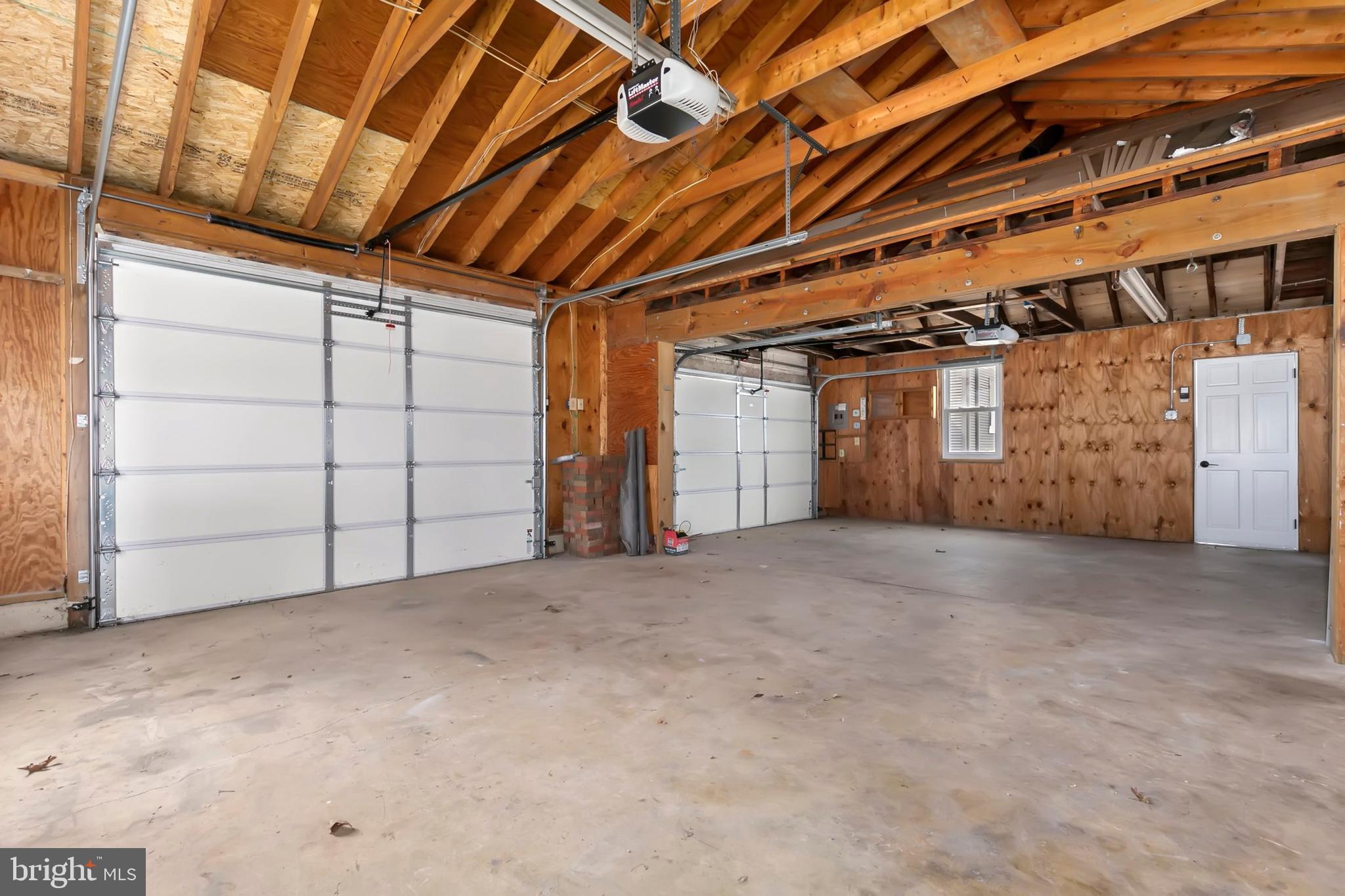 DARNESTOWN OUTSIDE - Residential