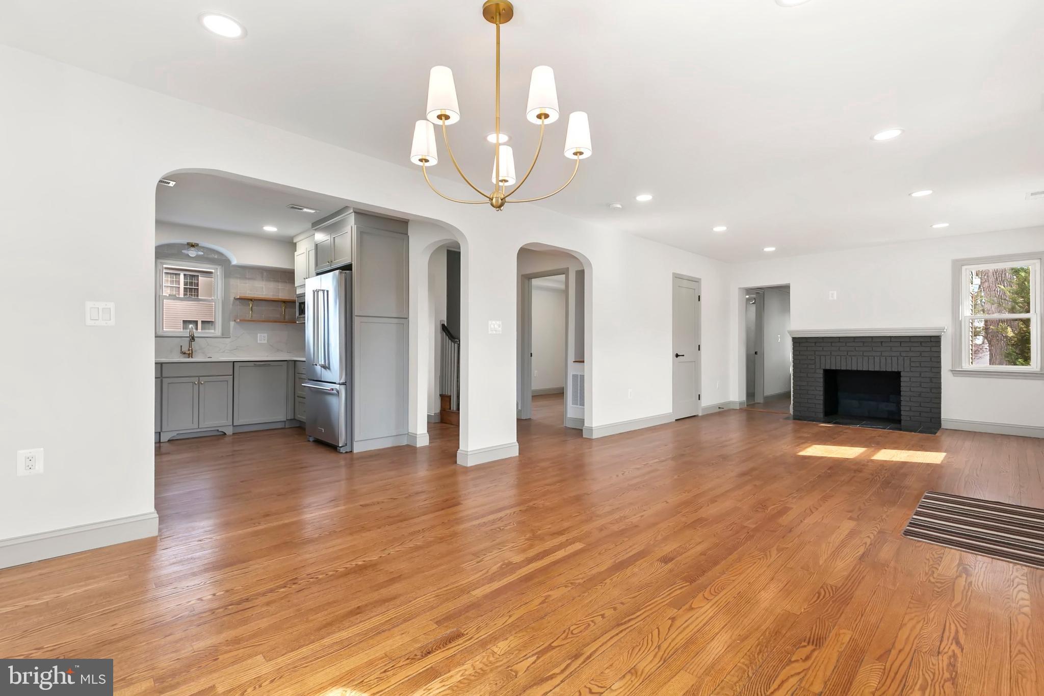 DARNESTOWN OUTSIDE - Residential