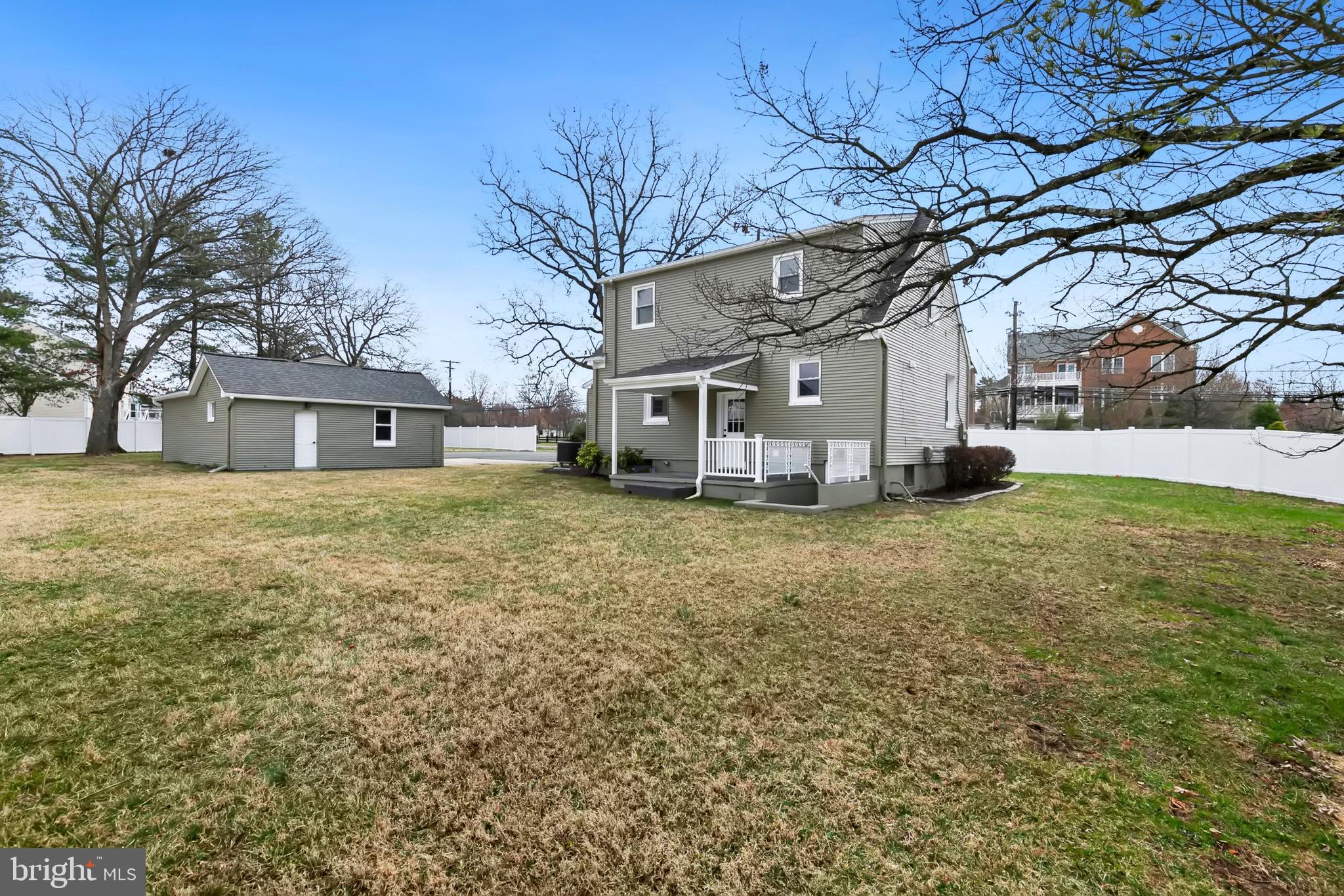 DARNESTOWN OUTSIDE - Residential