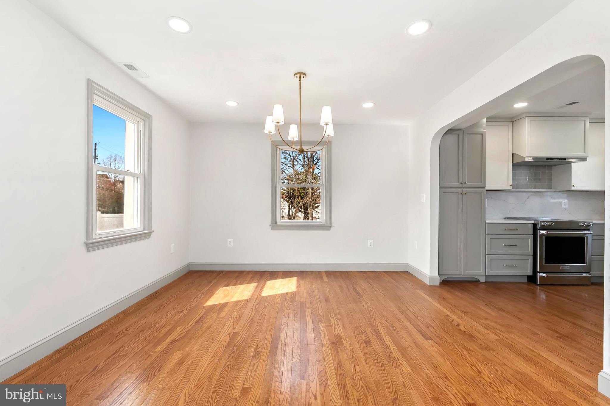 DARNESTOWN OUTSIDE - Residential