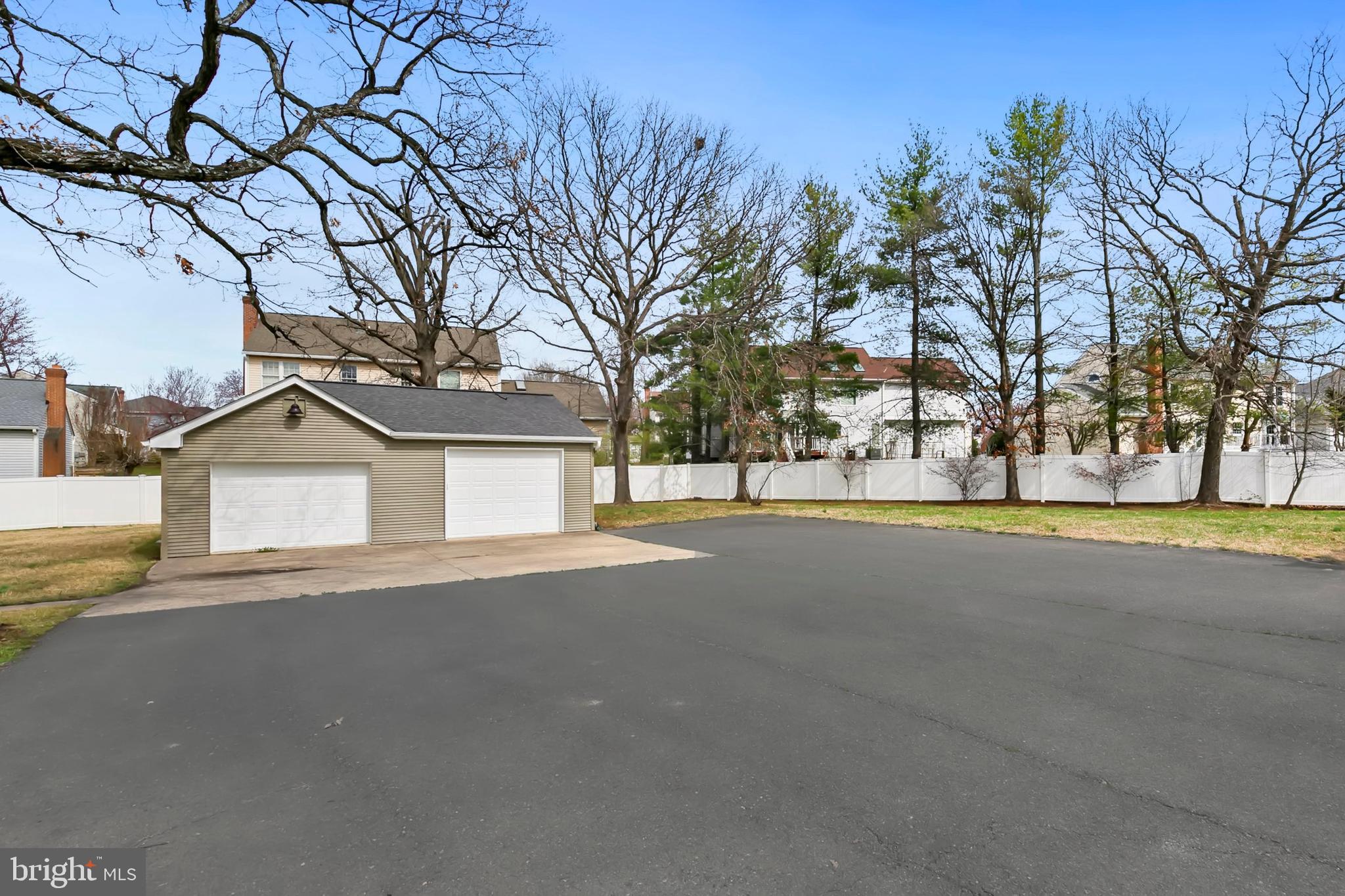 DARNESTOWN OUTSIDE - Residential