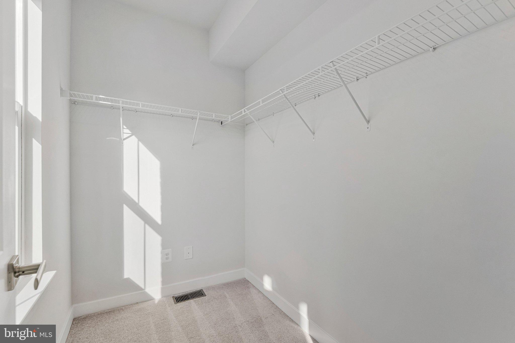 WOODLAND PARK - Residential