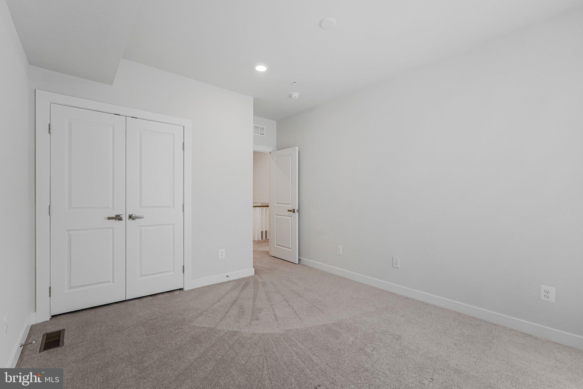 WOODLAND PARK - Residential