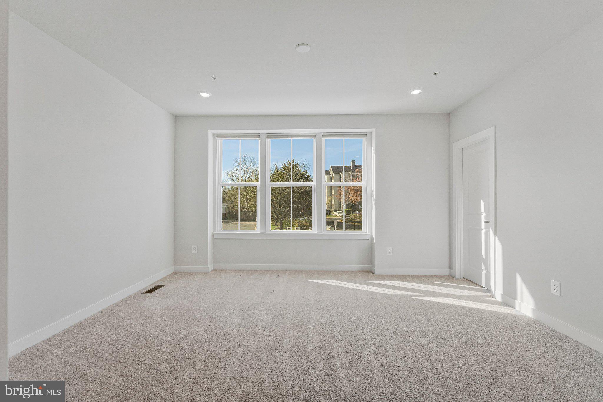 WOODLAND PARK - Residential