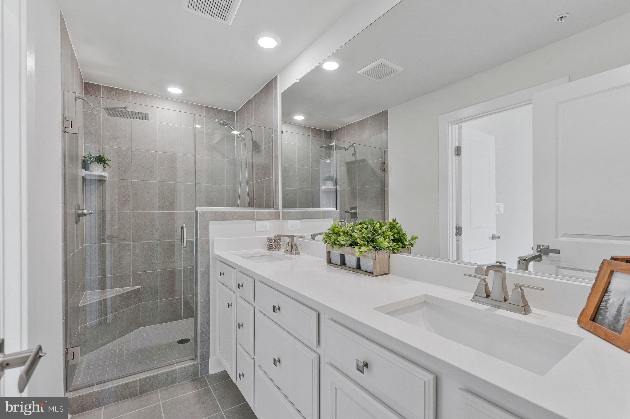 WOODLAND PARK - Residential