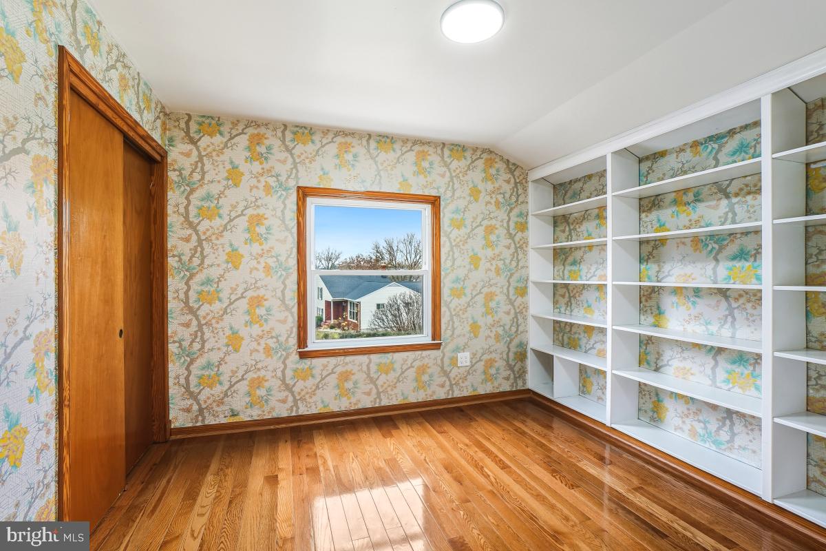 THORNEWOOD PARK - Residential