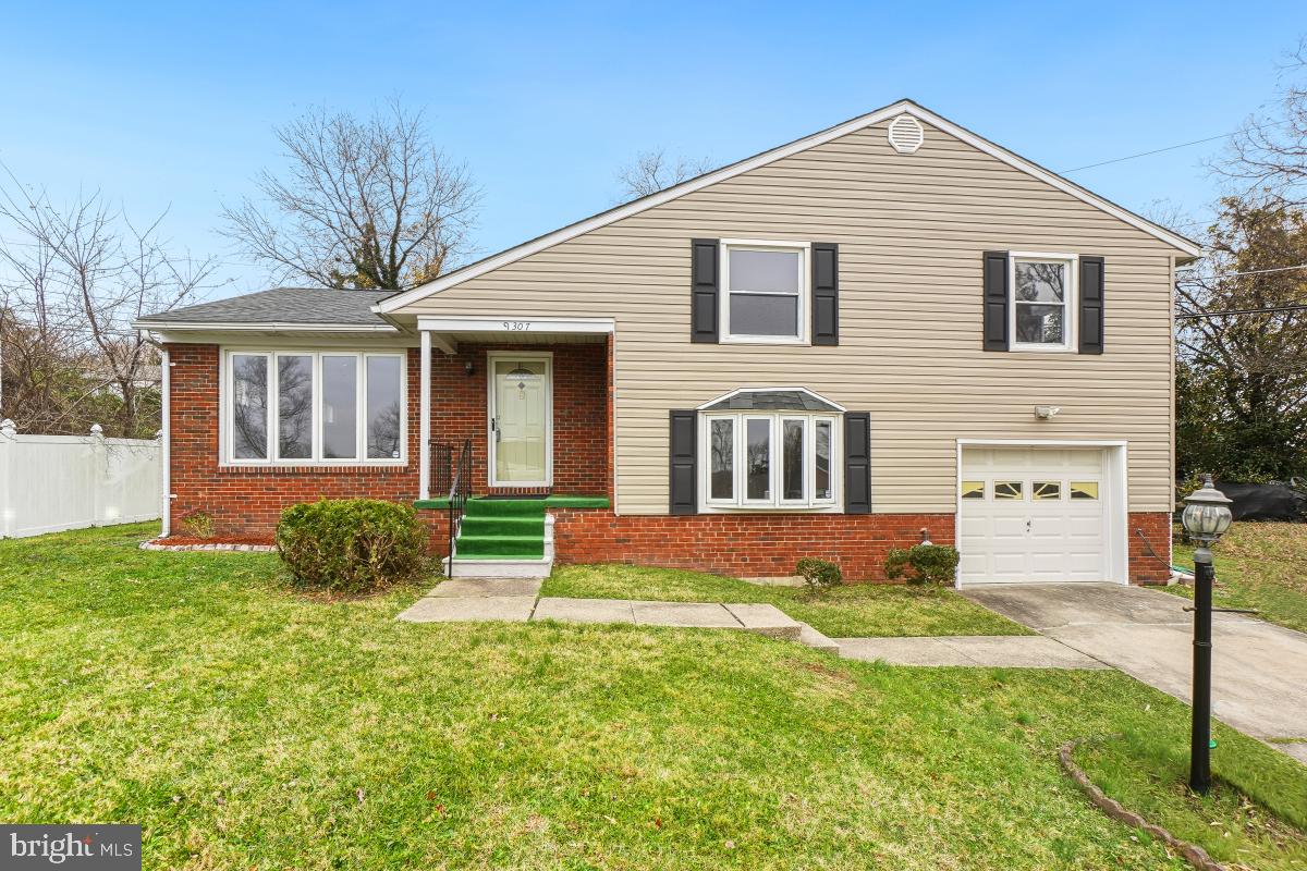 THORNEWOOD PARK - Residential