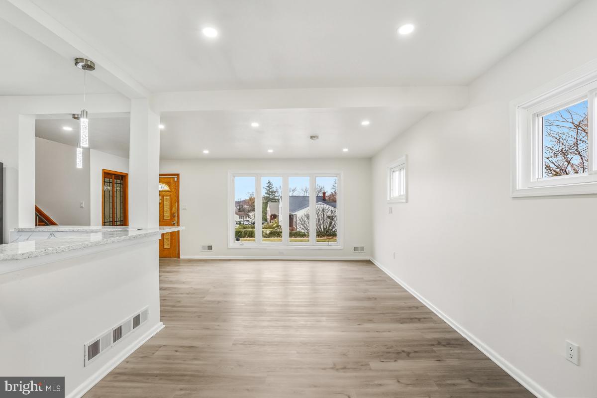 THORNEWOOD PARK - Residential