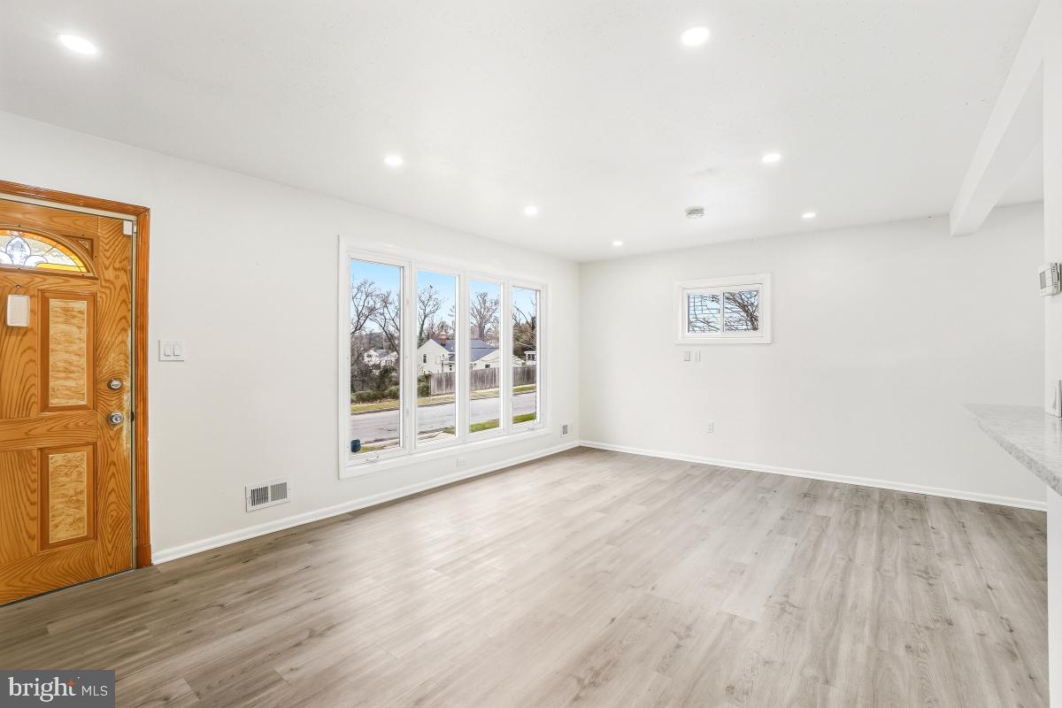 THORNEWOOD PARK - Residential