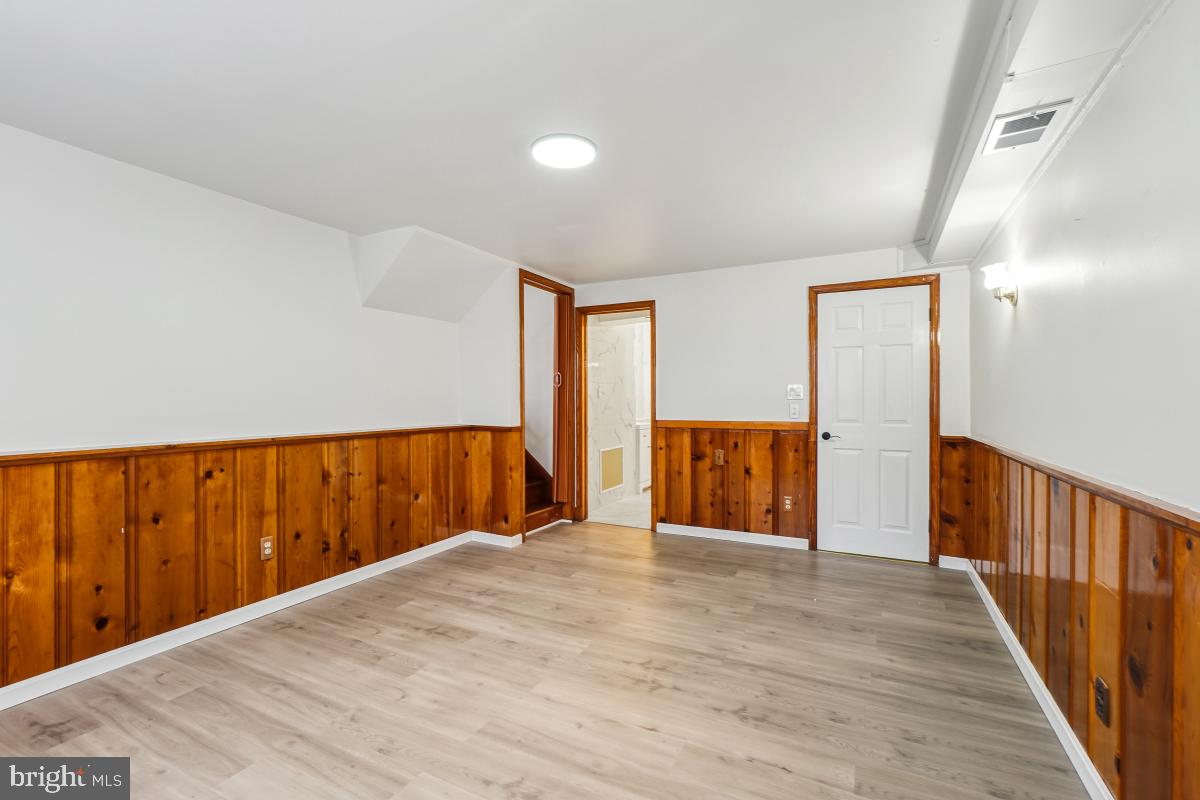 THORNEWOOD PARK - Residential