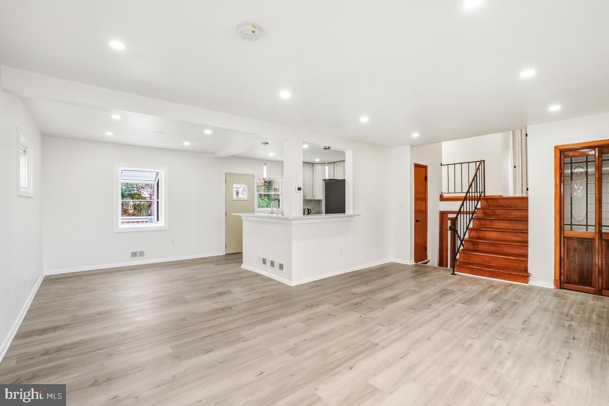 THORNEWOOD PARK - Residential