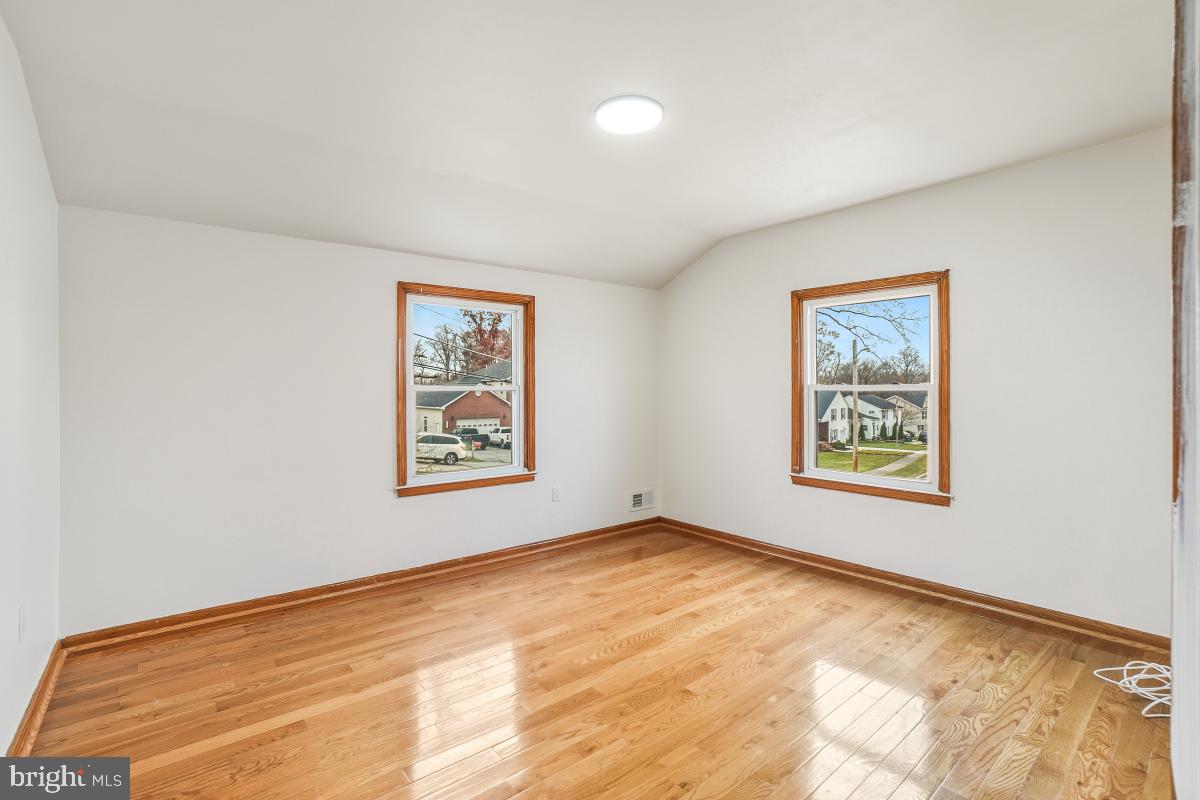 THORNEWOOD PARK - Residential