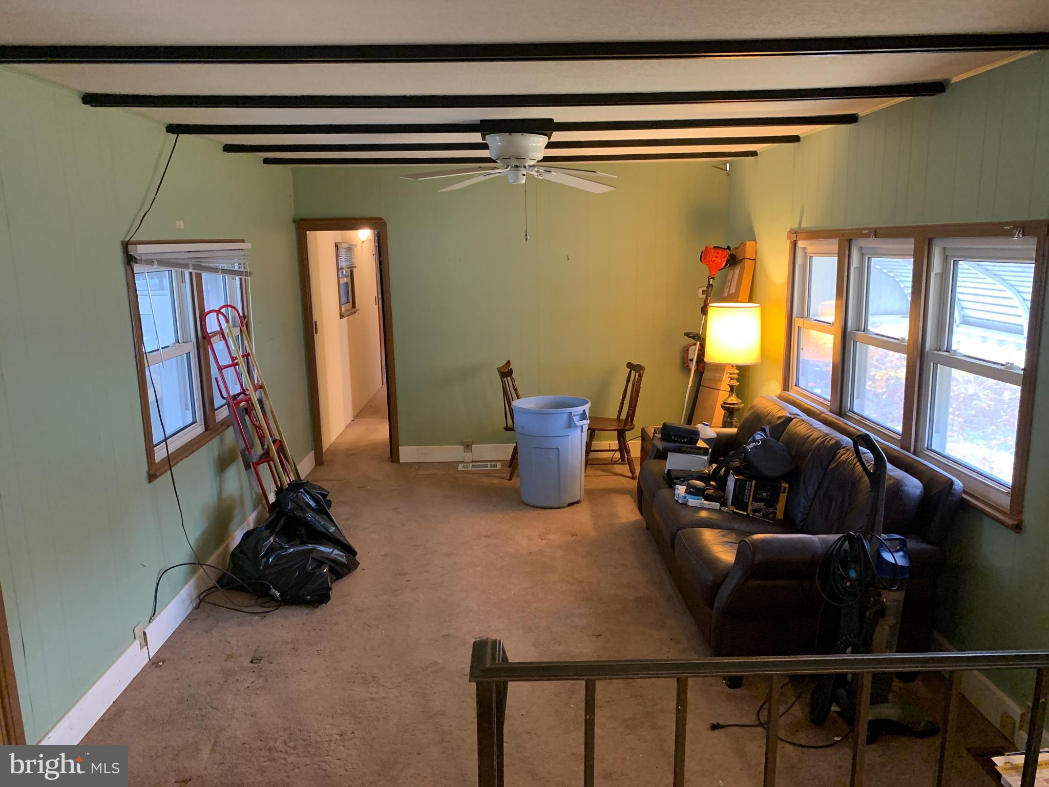 VILLAGE GREEN - Residential