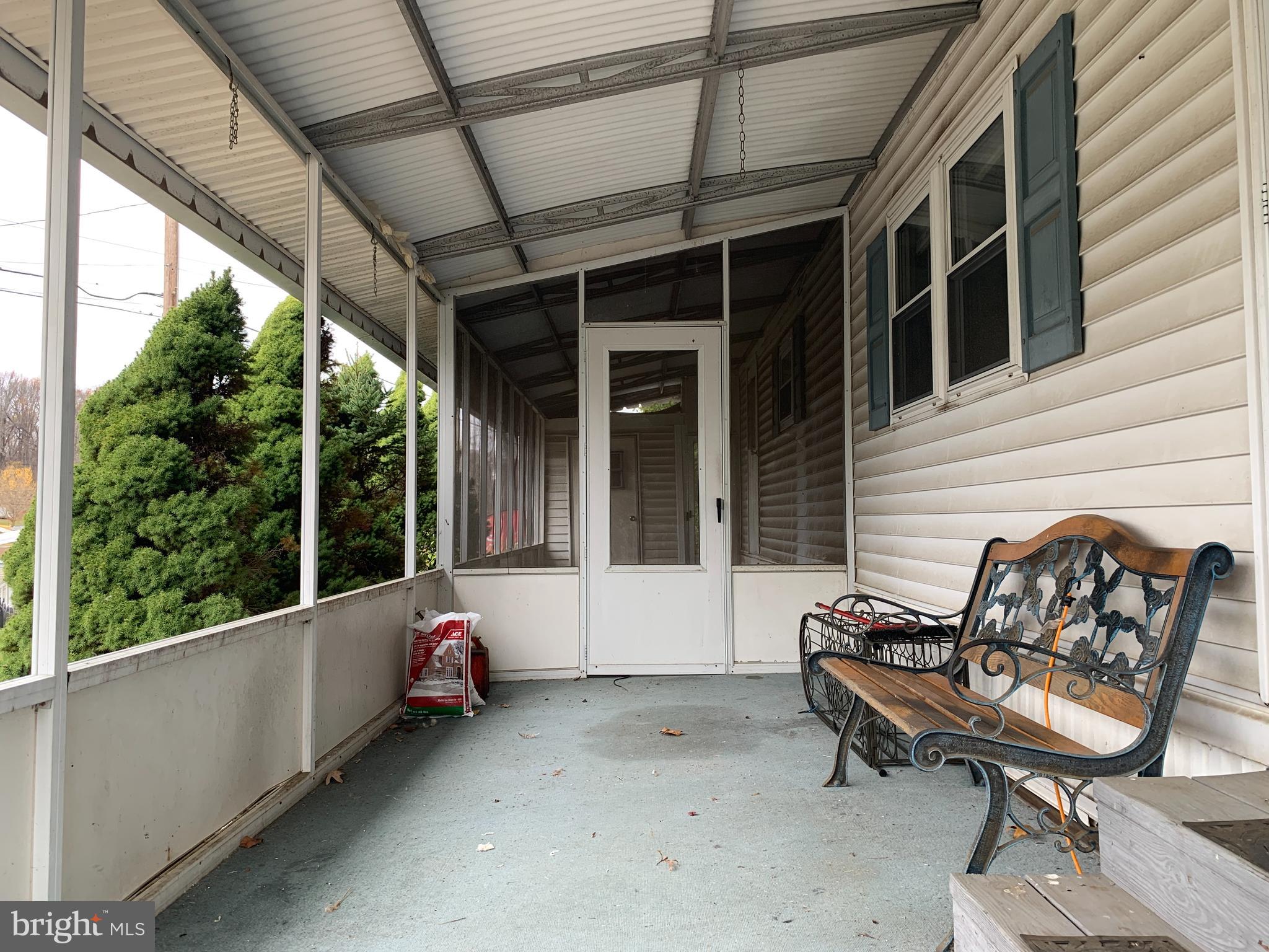 VILLAGE GREEN - Residential