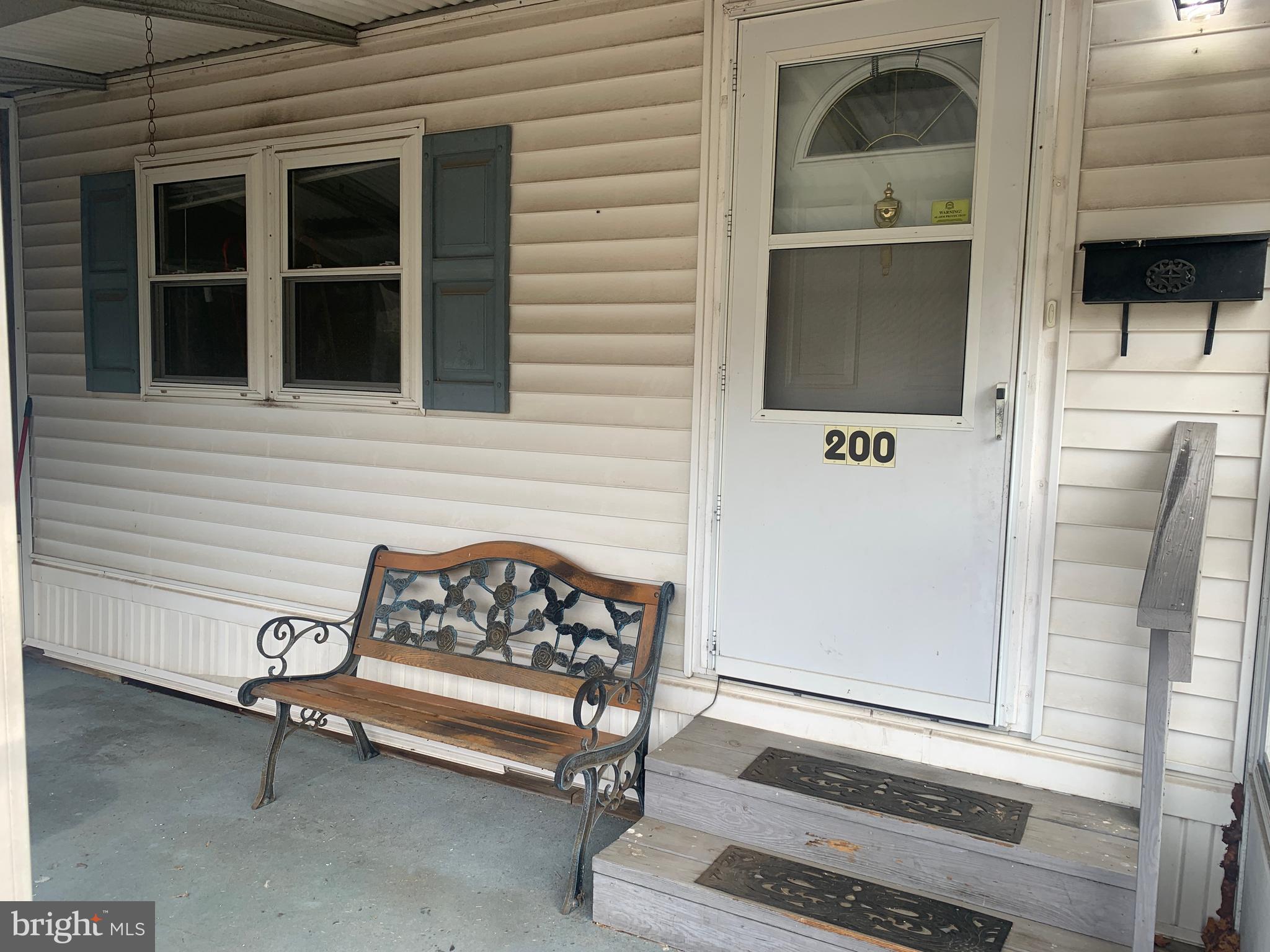 VILLAGE GREEN - Residential