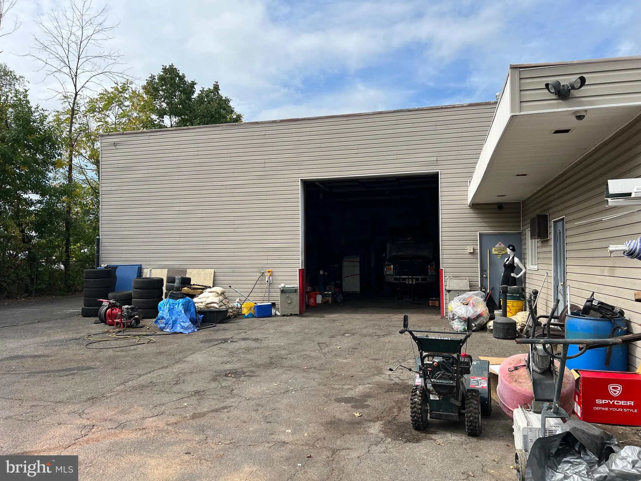 Ewing, New Jersey 08638, United States, ,Commercial,Active,42384