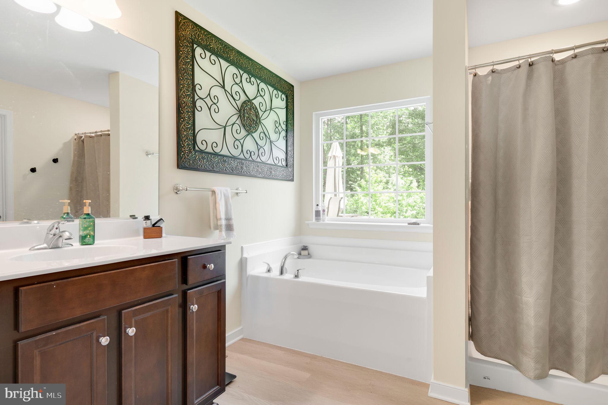 MCCAULEY PARK - Residential