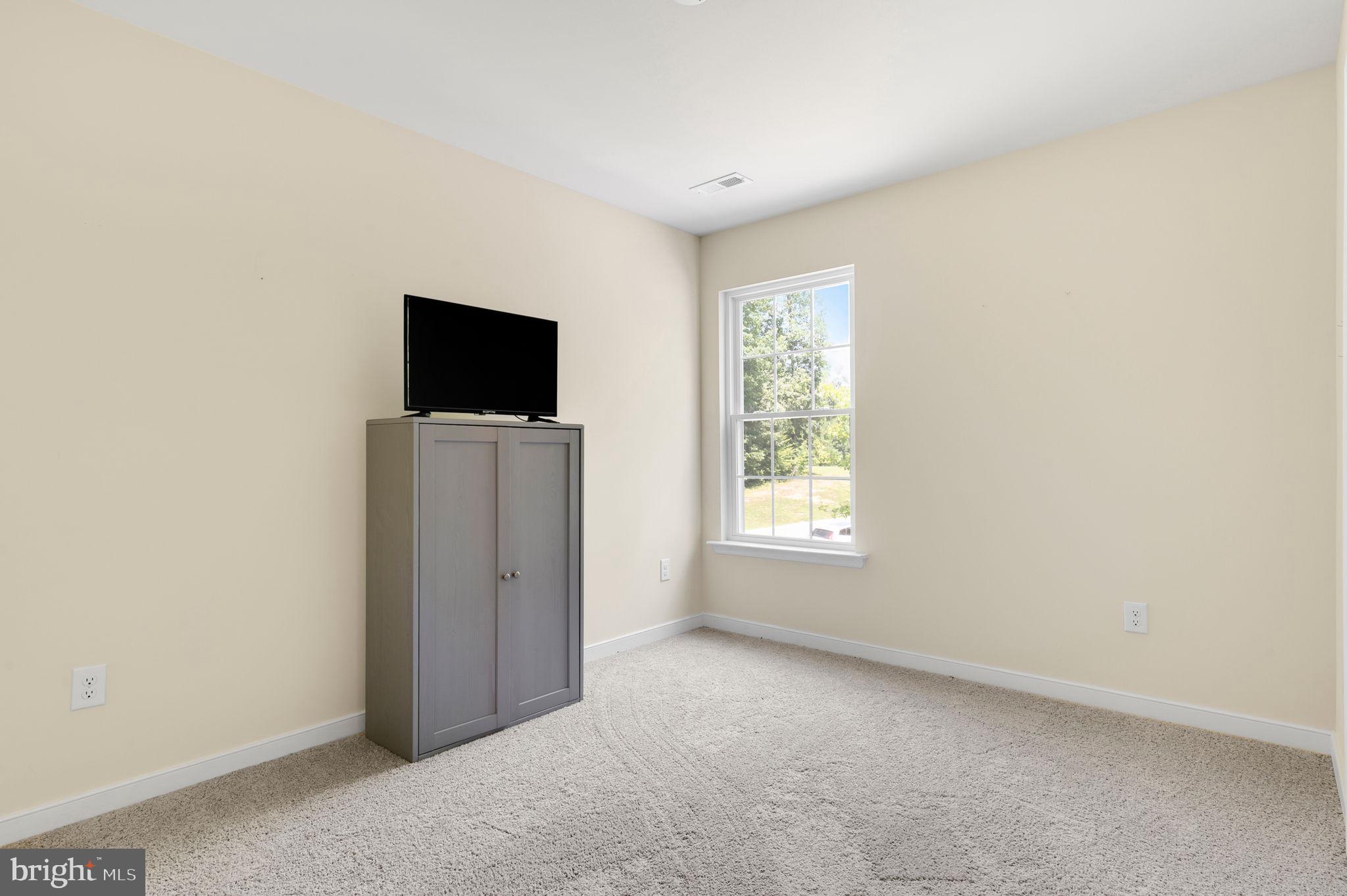 MCCAULEY PARK - Residential