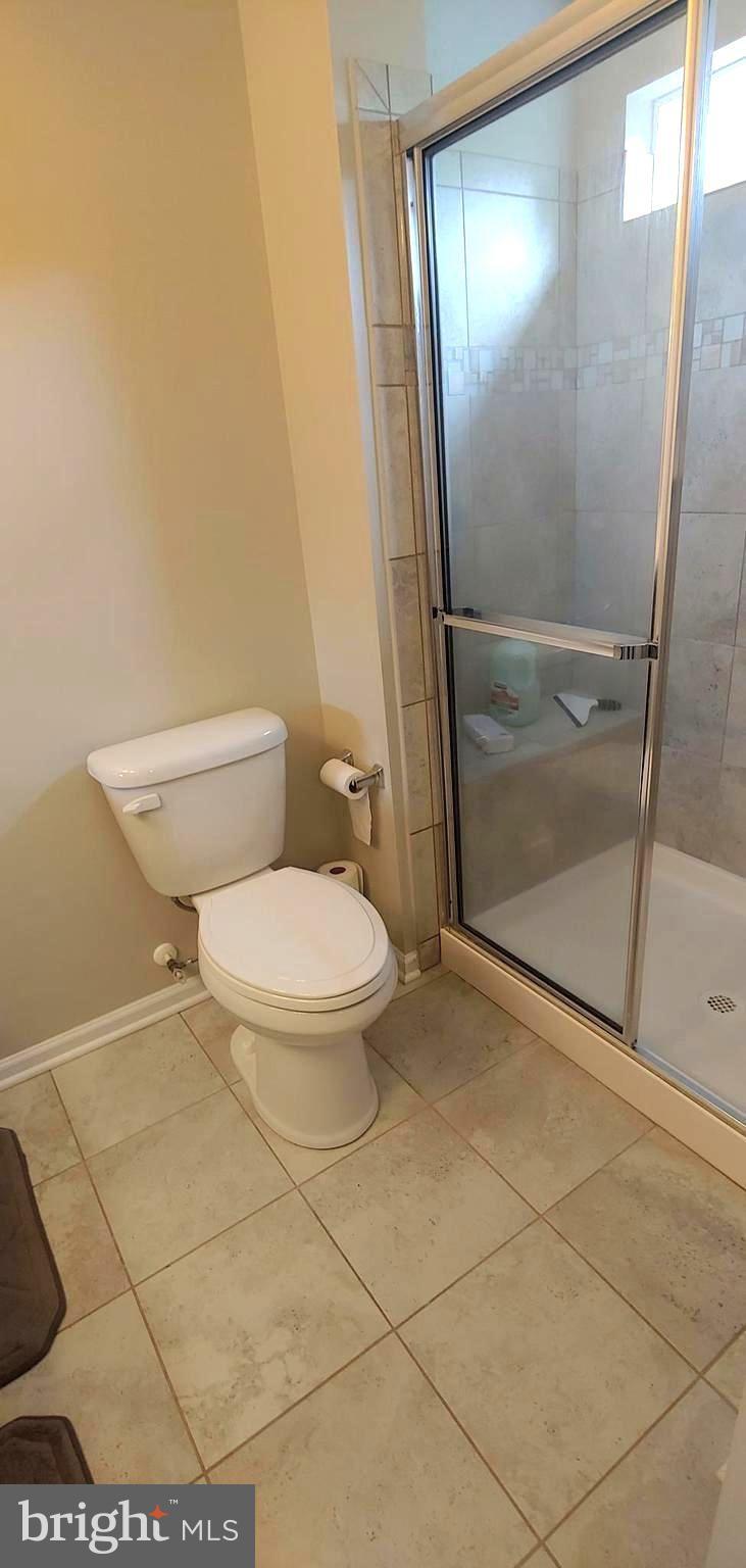 RED OAK CROSSING - Residential Lease