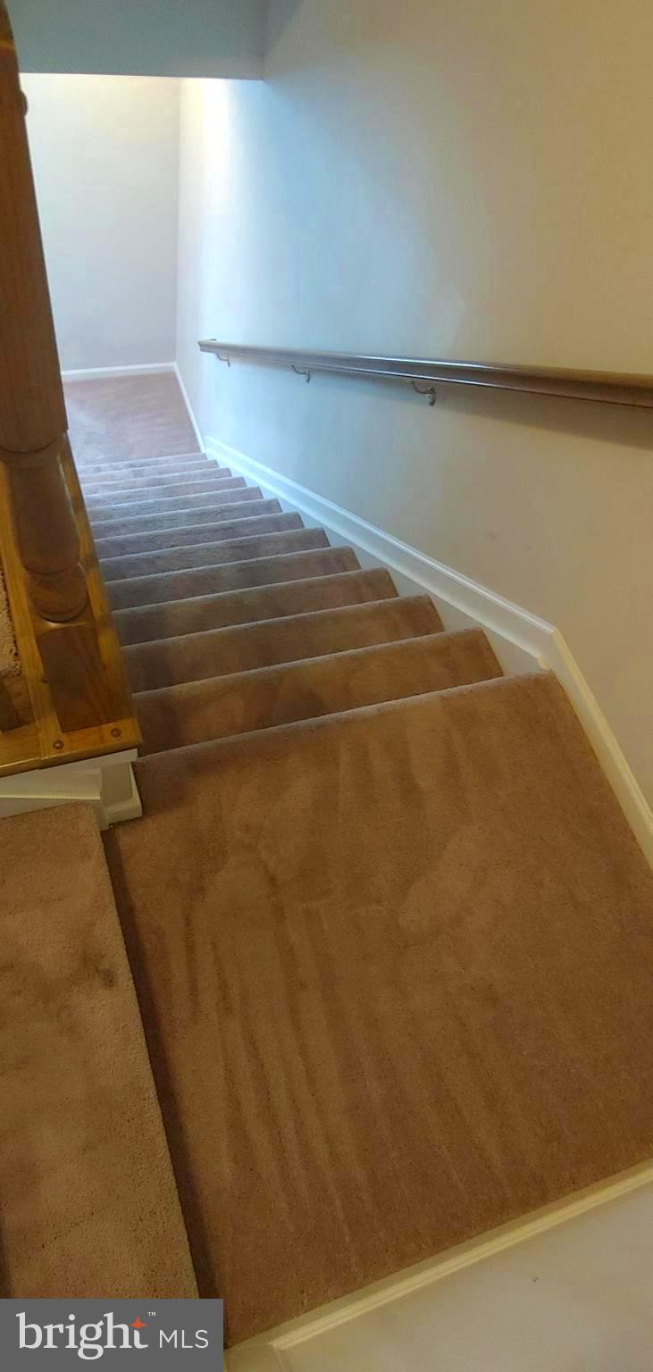 RED OAK CROSSING - Residential Lease