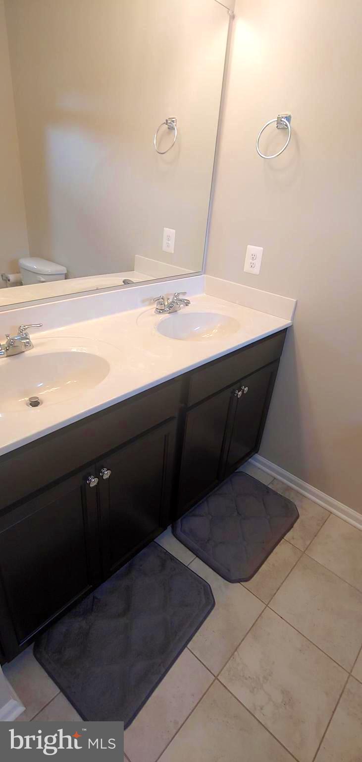 RED OAK CROSSING - Residential Lease