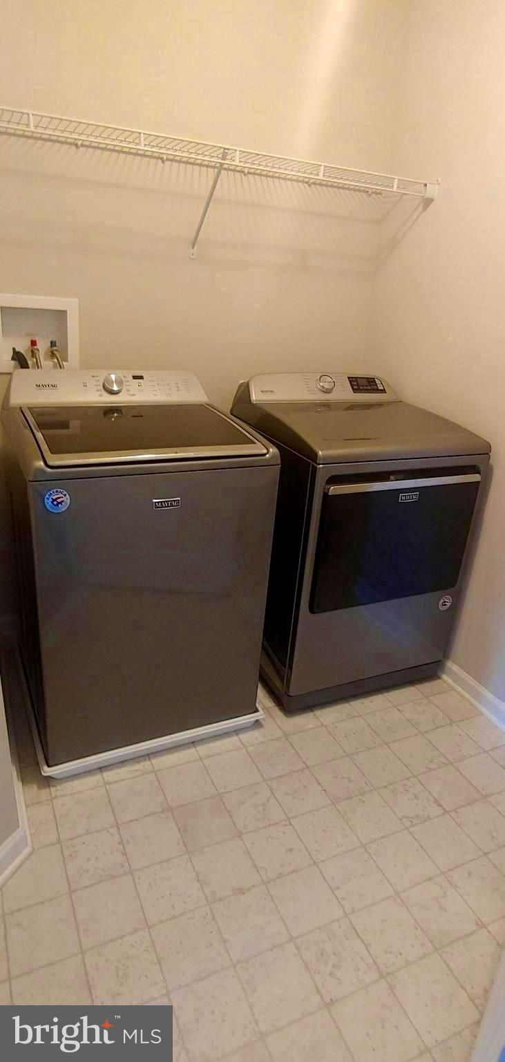 RED OAK CROSSING - Residential Lease