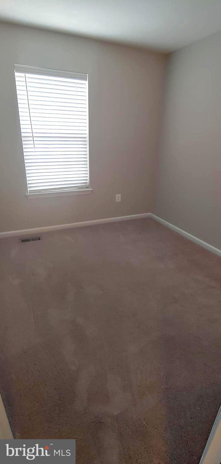 RED OAK CROSSING - Residential Lease