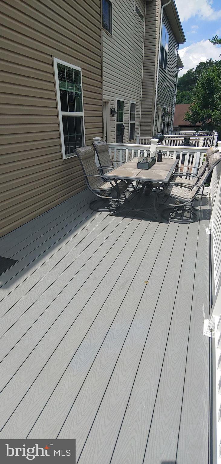 RED OAK CROSSING - Residential Lease