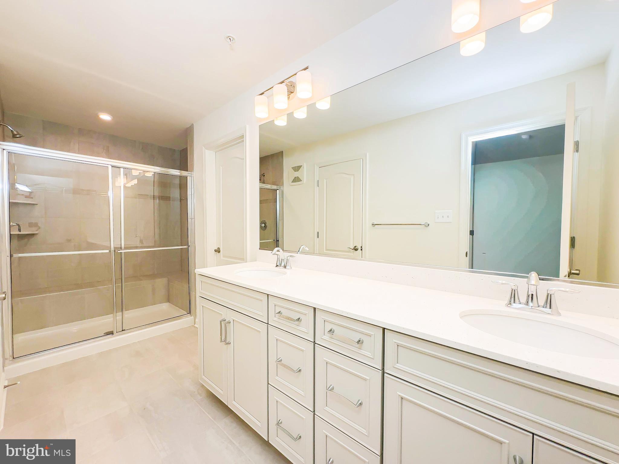 PADDOCK POINTE - Residential Lease