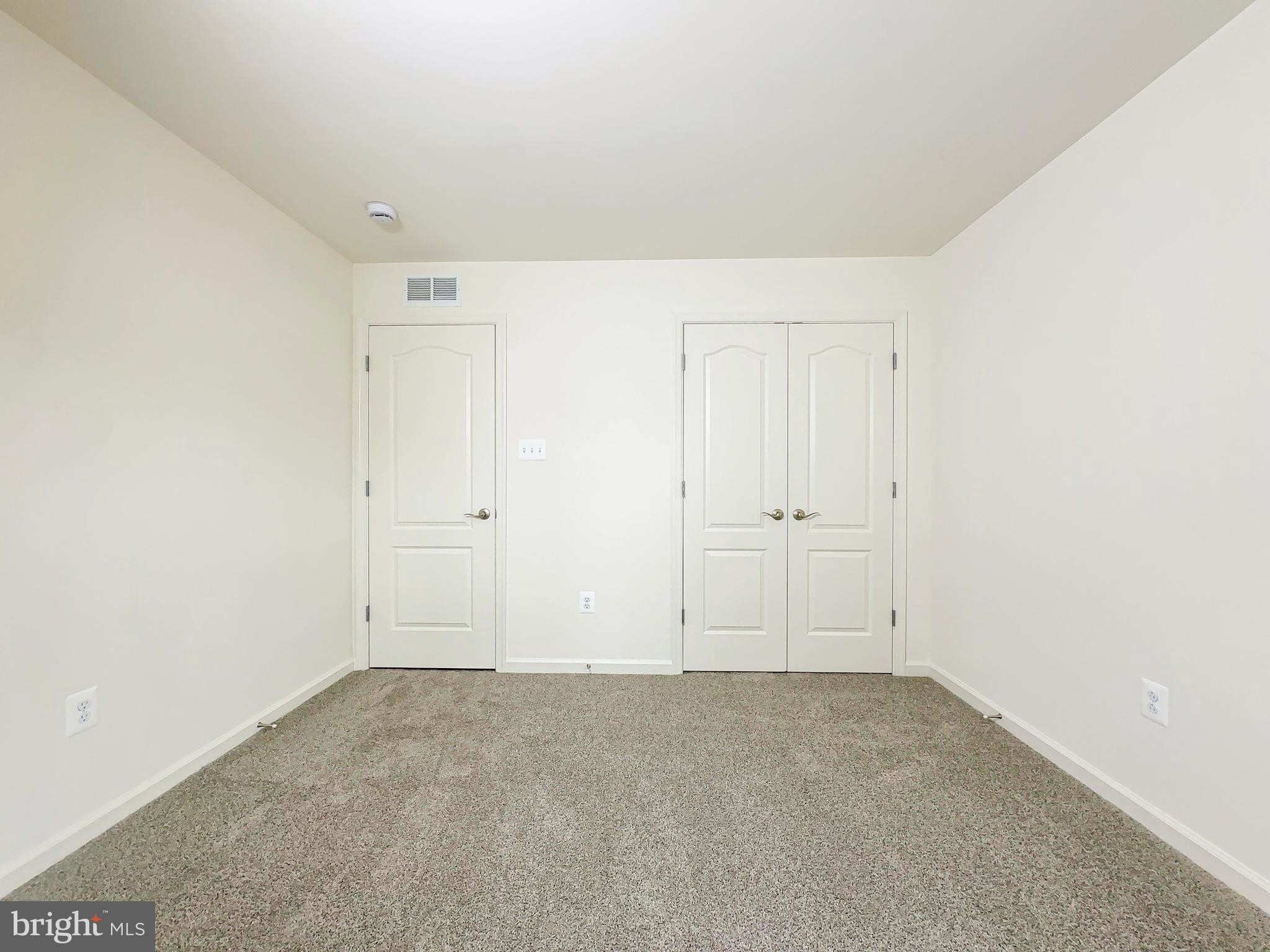 PADDOCK POINTE - Residential Lease