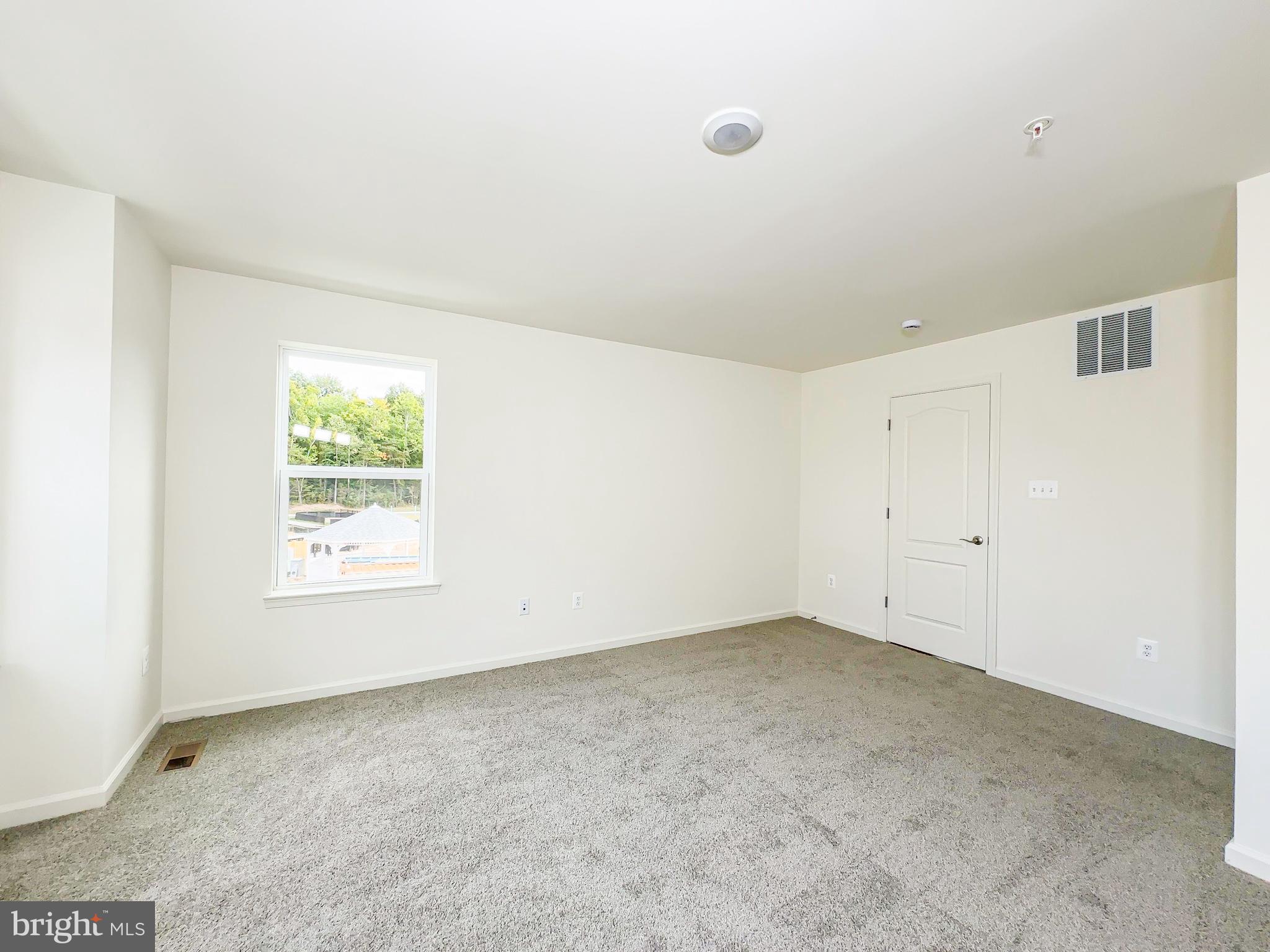 PADDOCK POINTE - Residential Lease