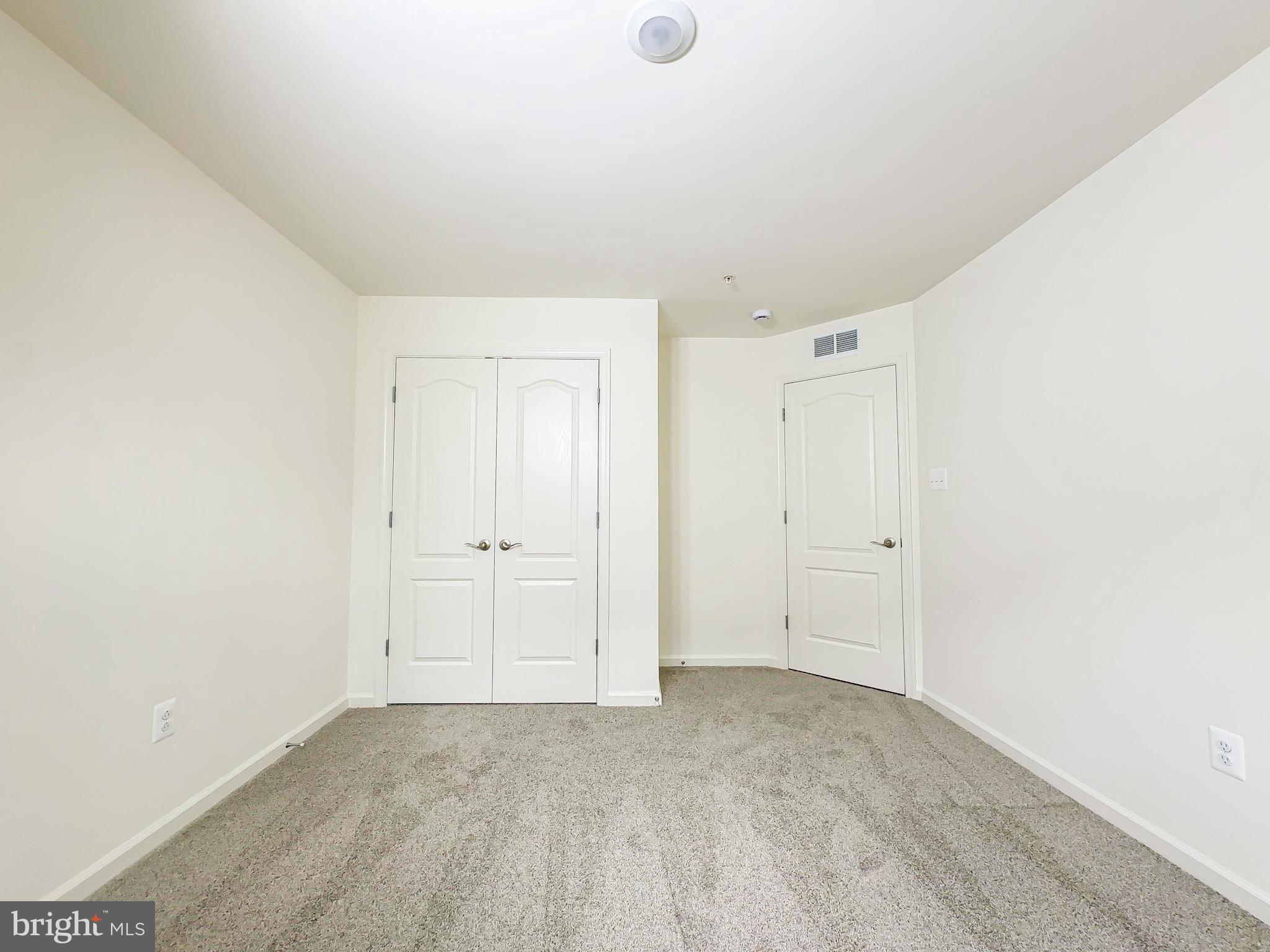 PADDOCK POINTE - Residential Lease