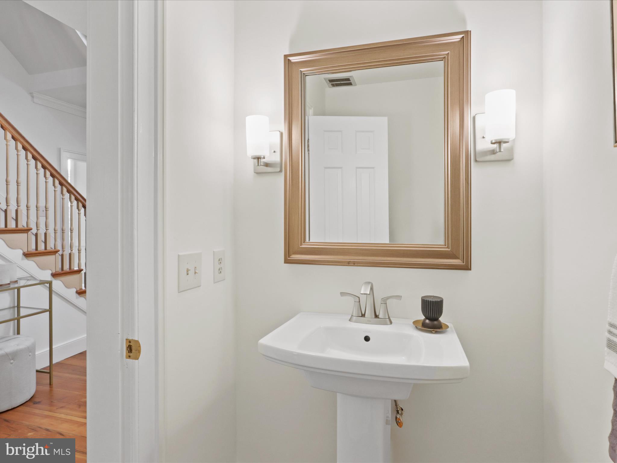 CLIFTON - Residential