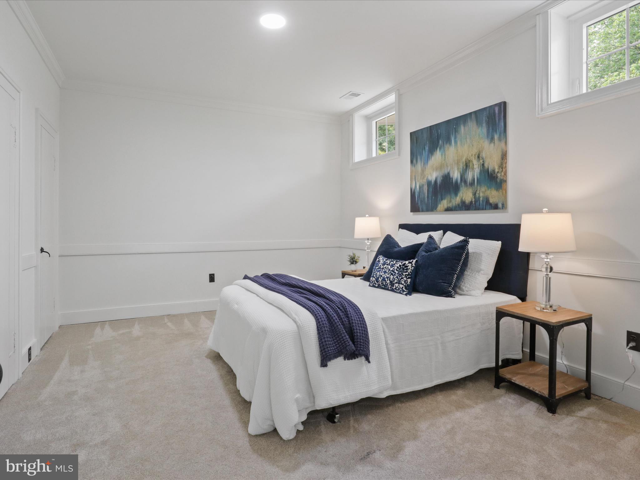 CLIFTON - Residential