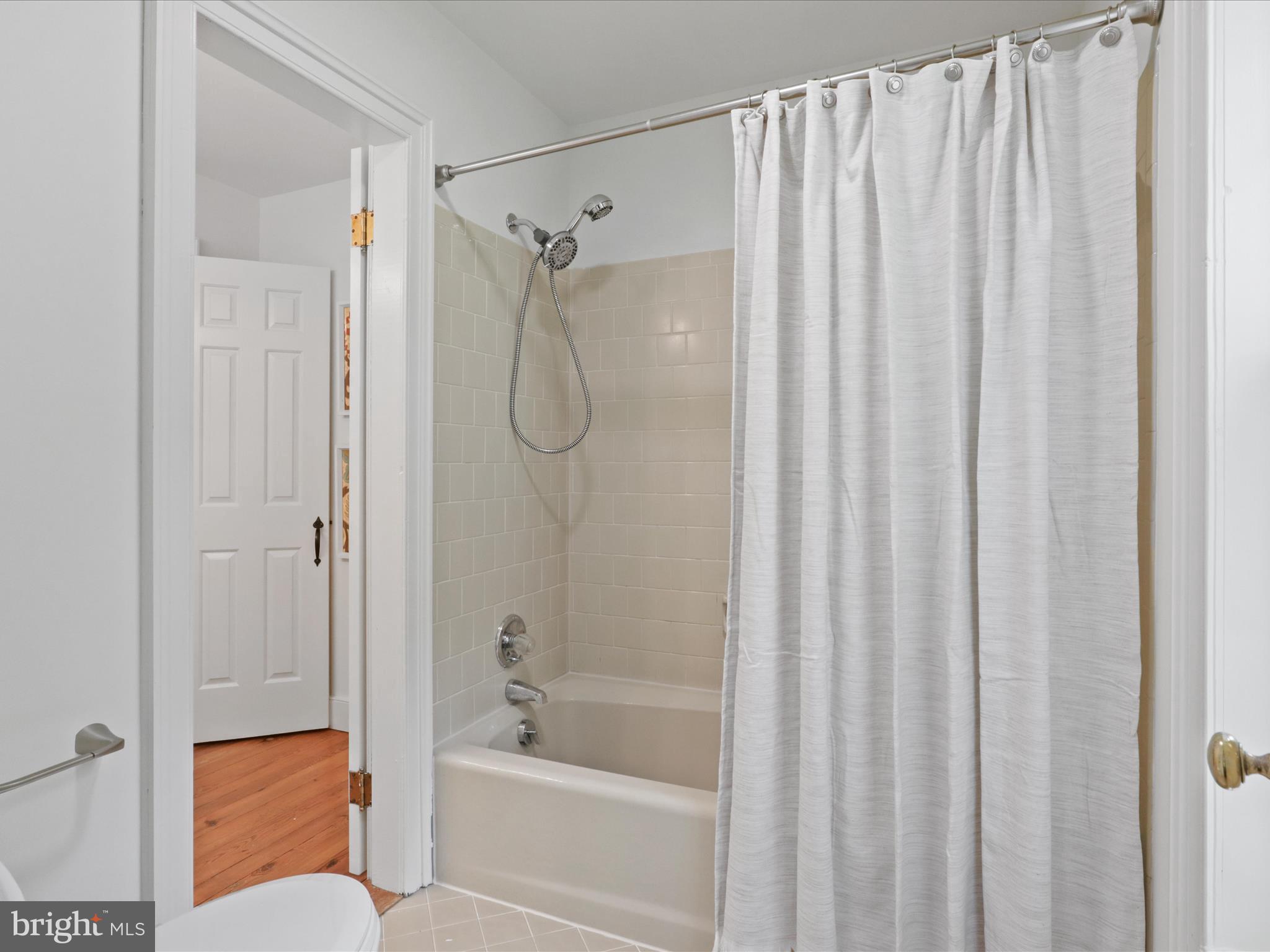 CLIFTON - Residential