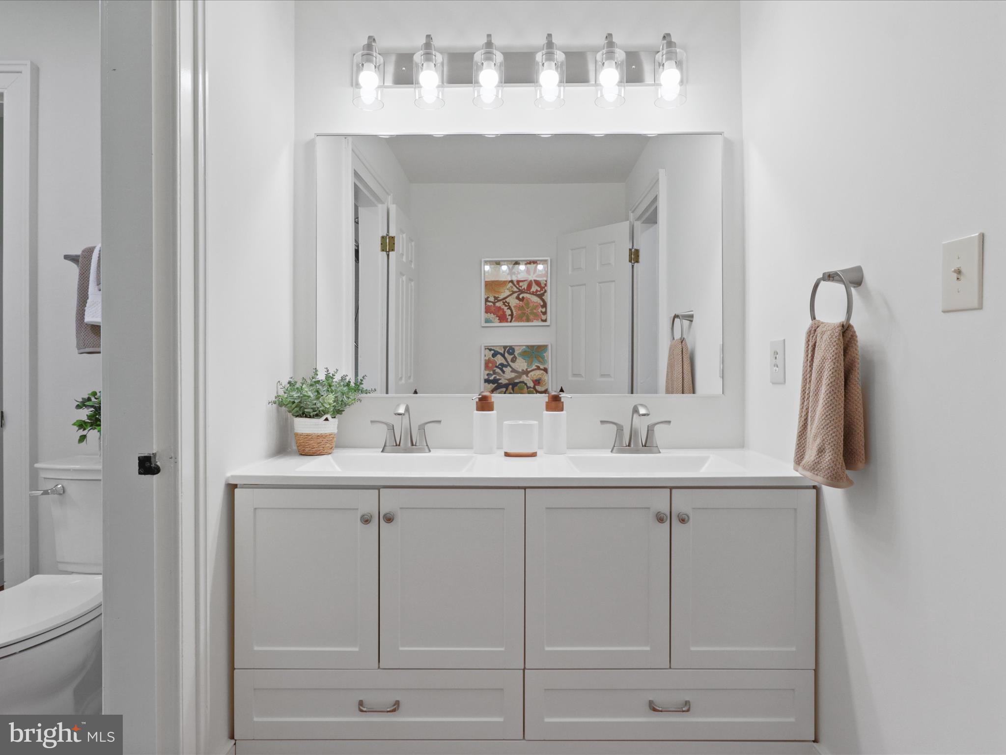 CLIFTON - Residential