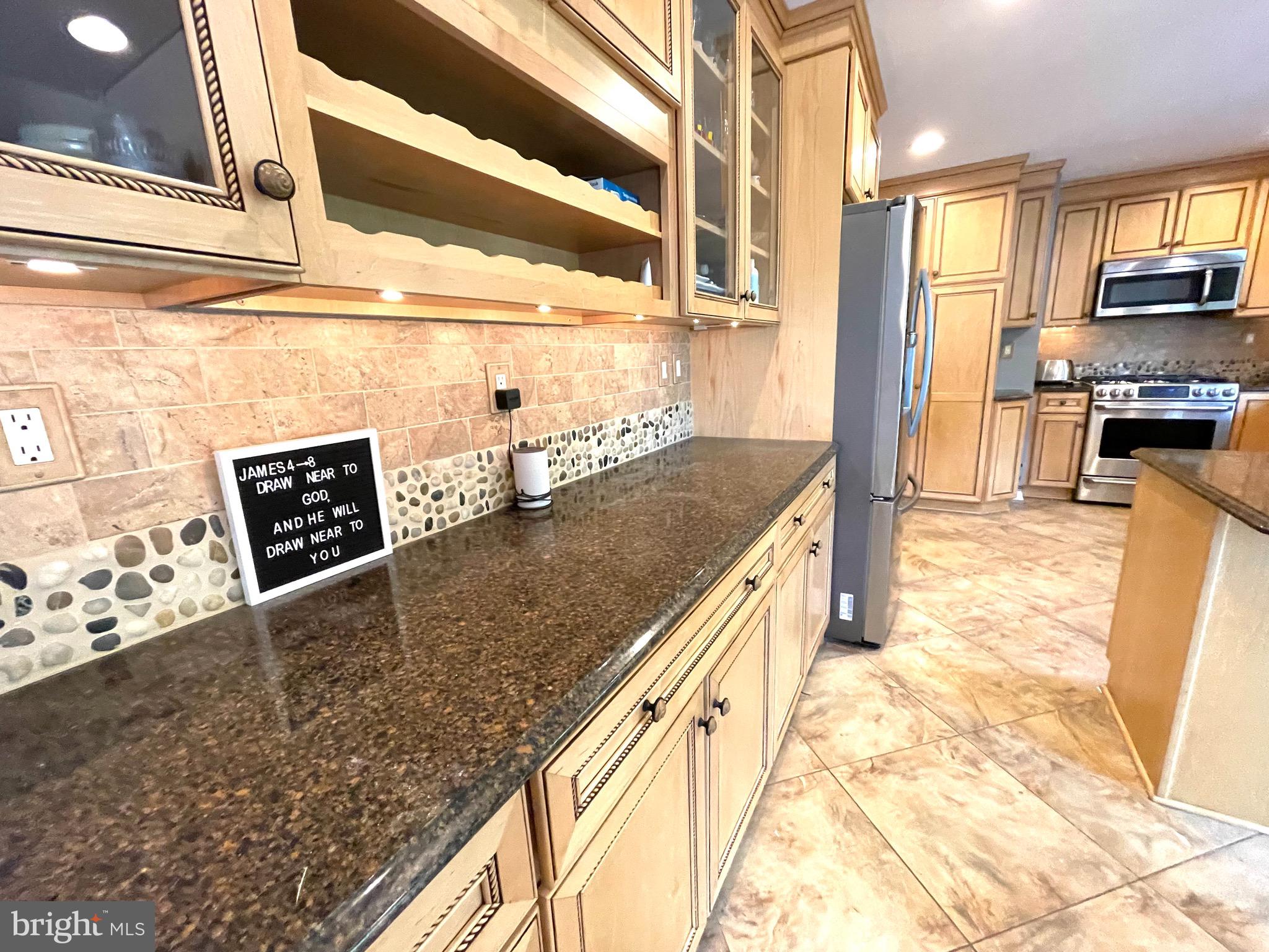 PHELPS LUCK - Residential