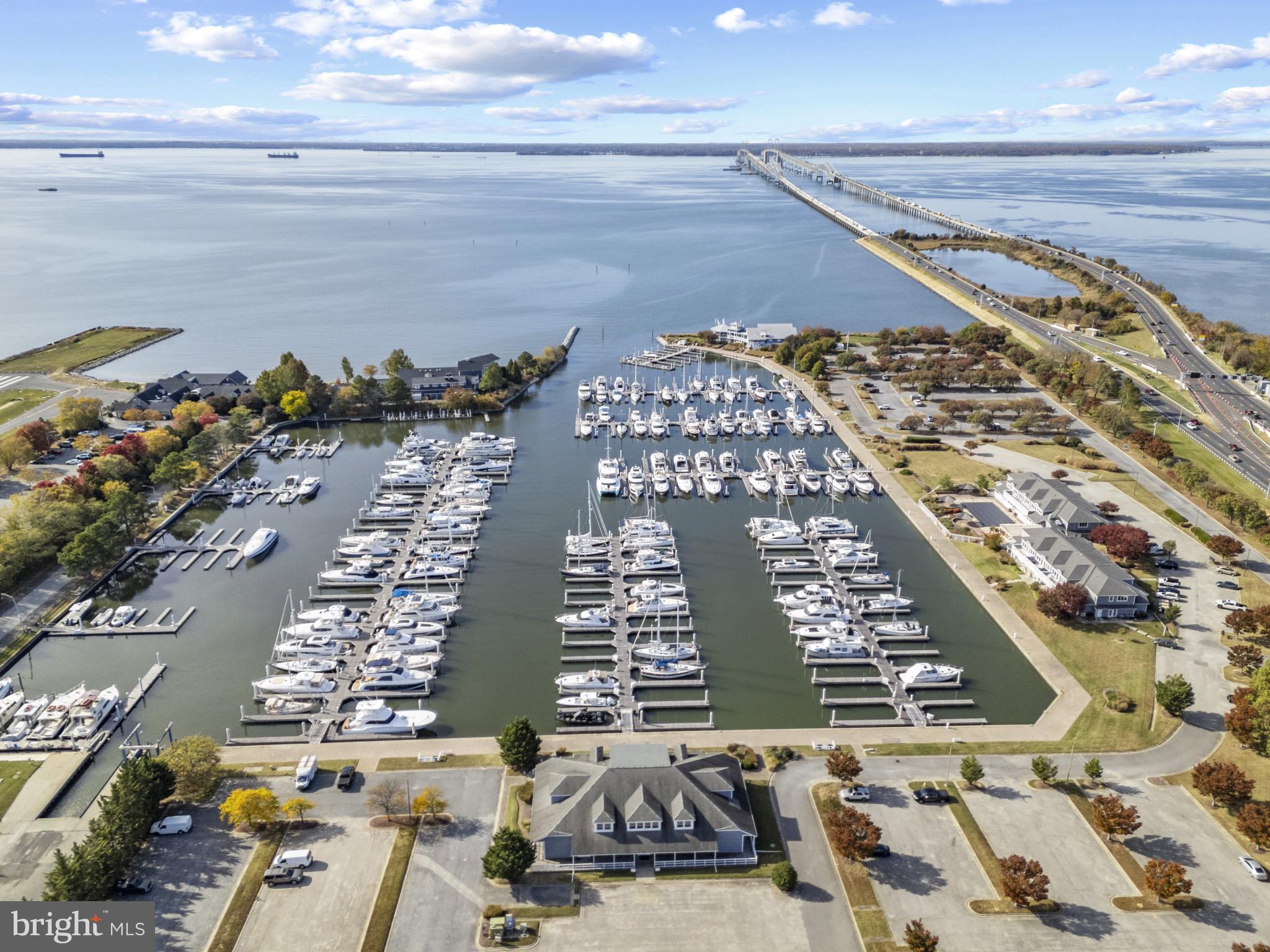 BAY BRIDGE MARINA - Residential