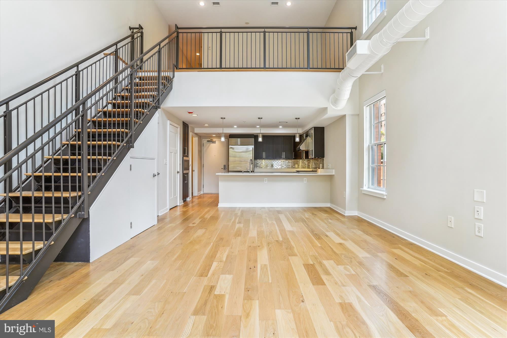 1610 N QUEEN STREET 211