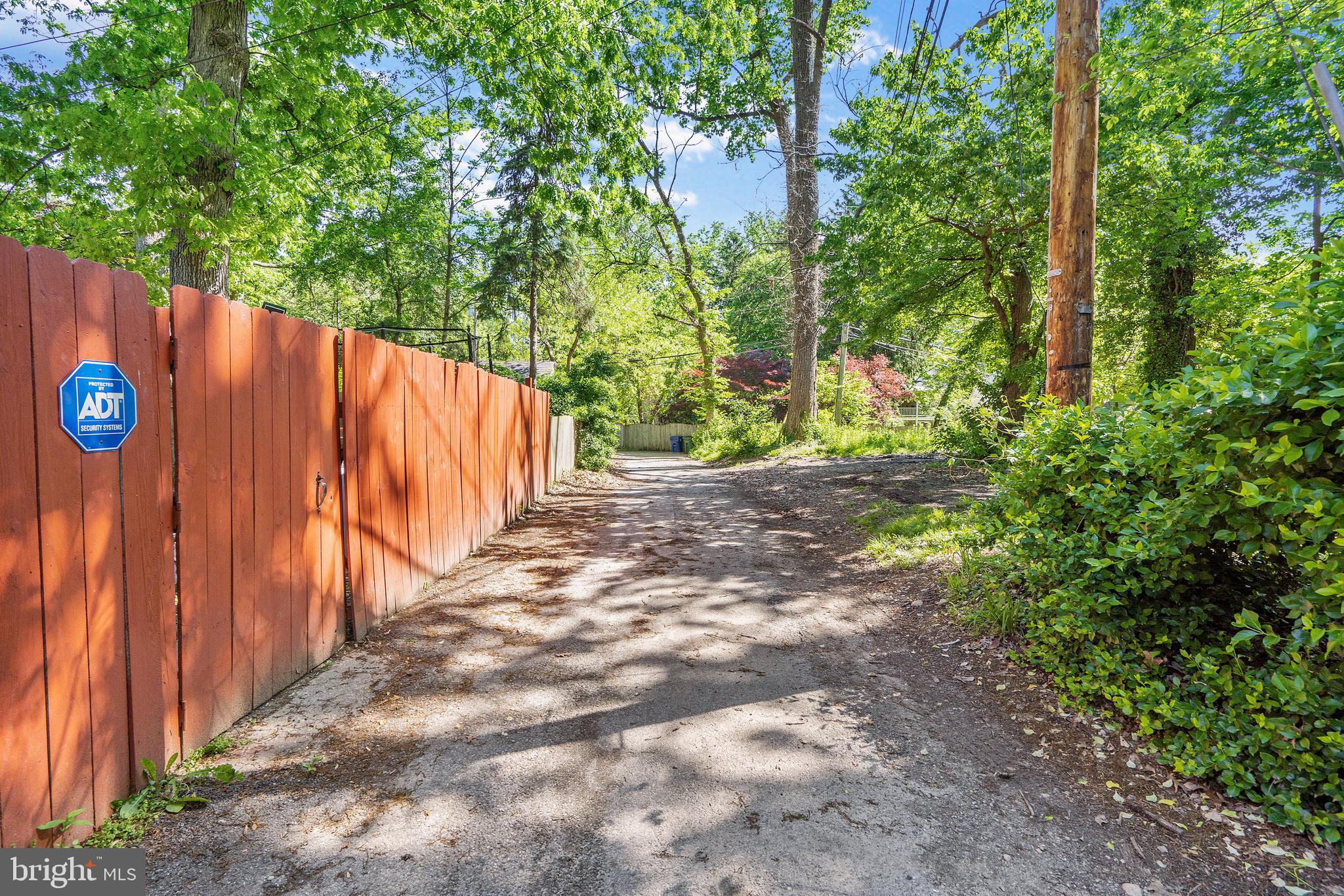 BELVEDERE SQUARE - Residential