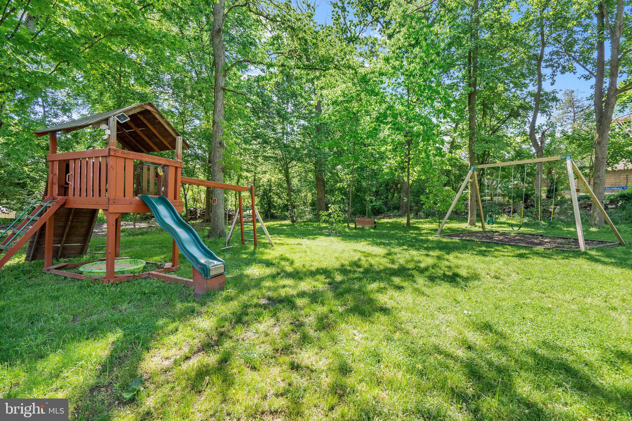 BELVEDERE SQUARE - Residential