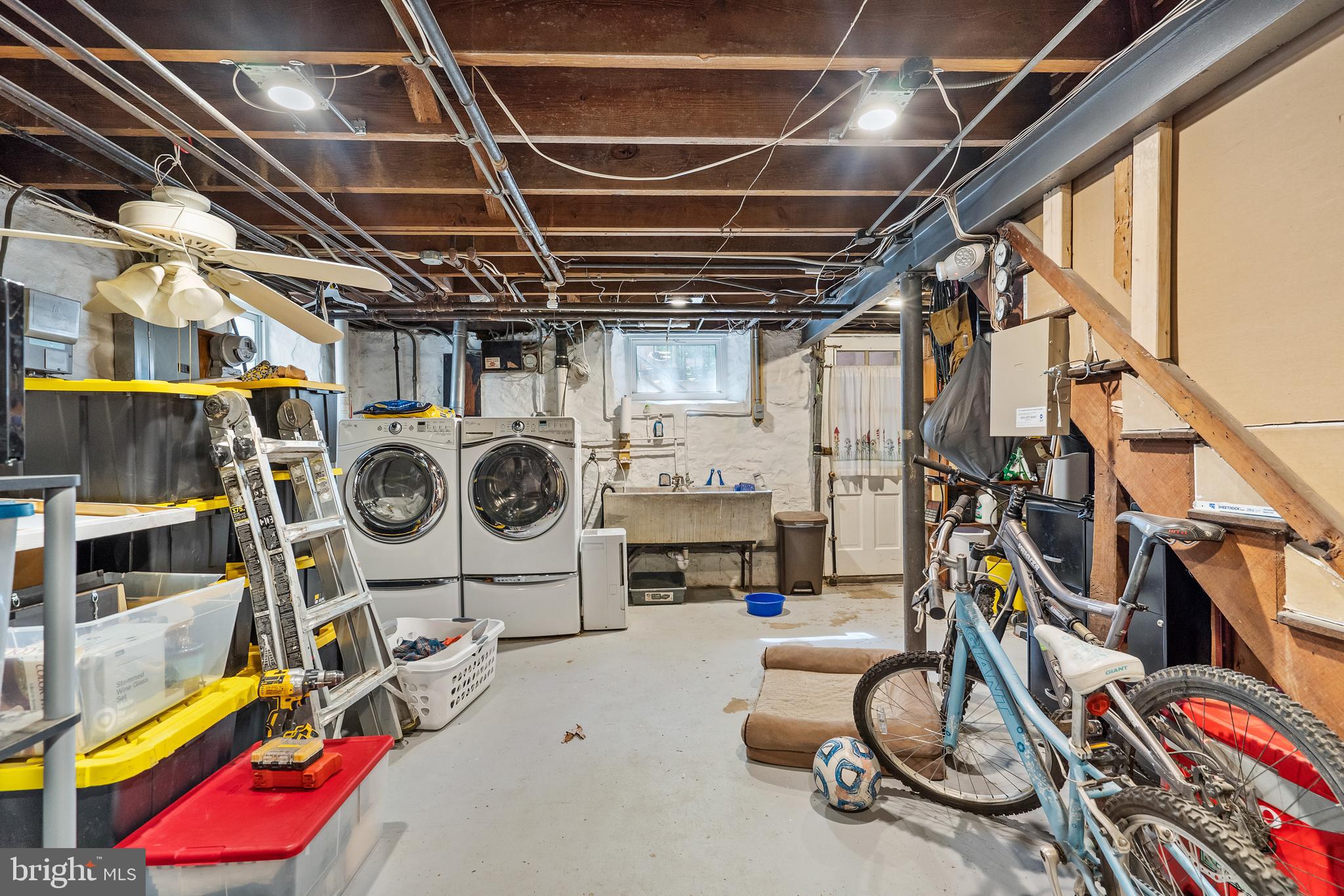 BELVEDERE SQUARE - Residential