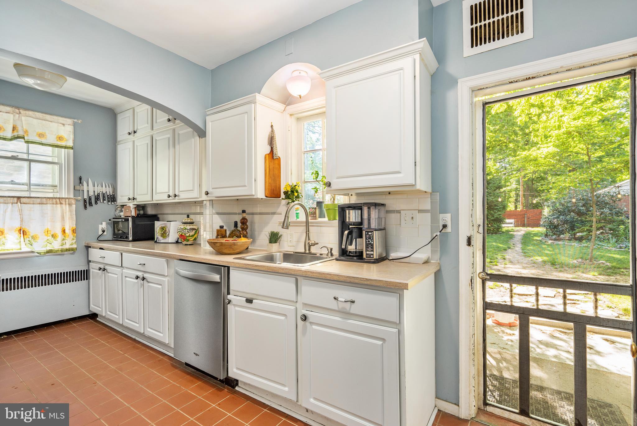 BELVEDERE SQUARE - Residential