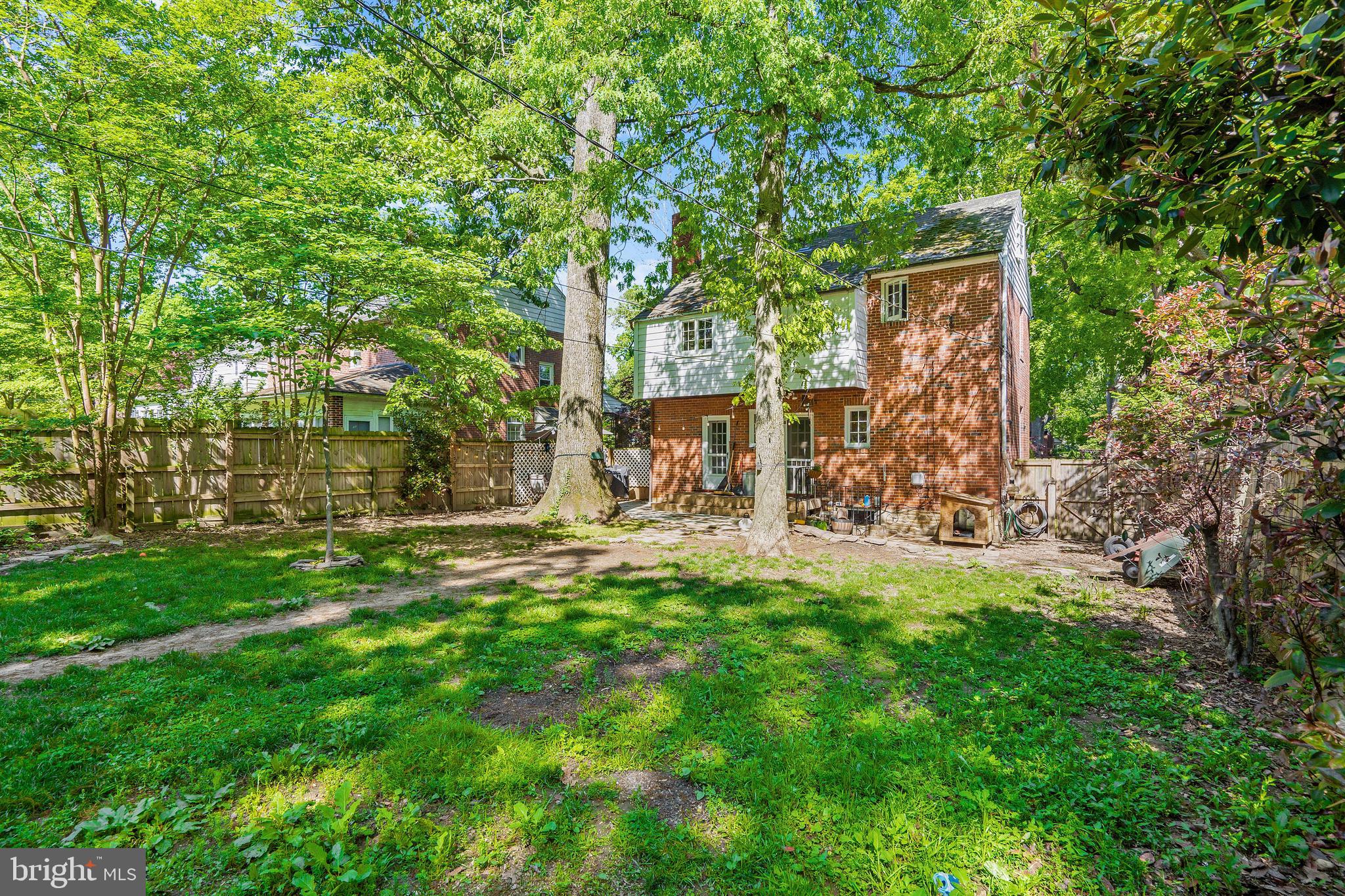 BELVEDERE SQUARE - Residential