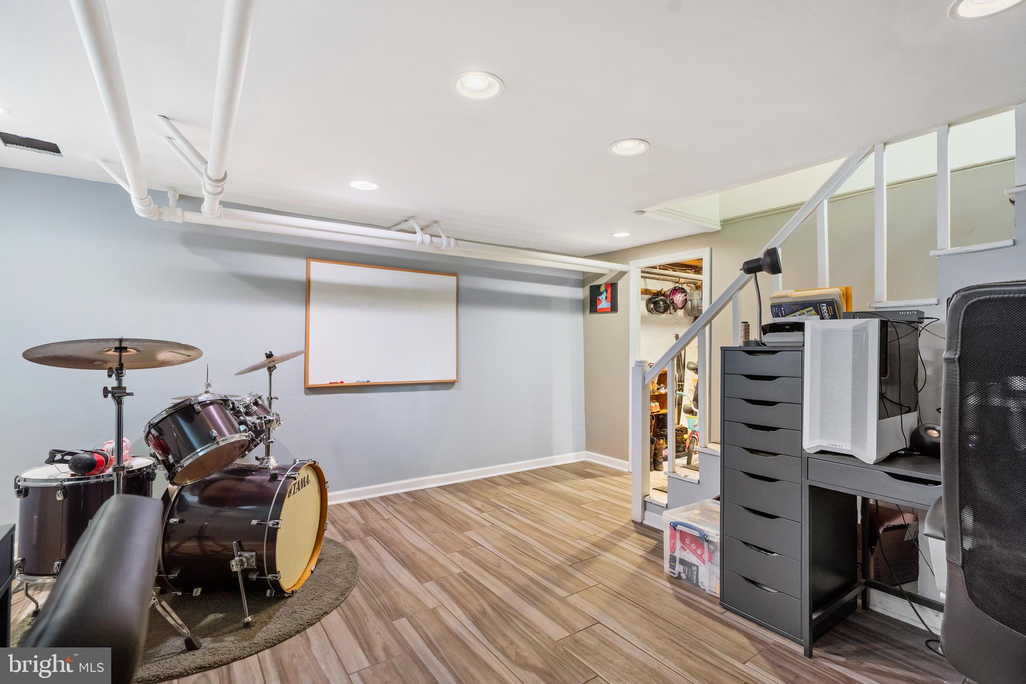 BELVEDERE SQUARE - Residential