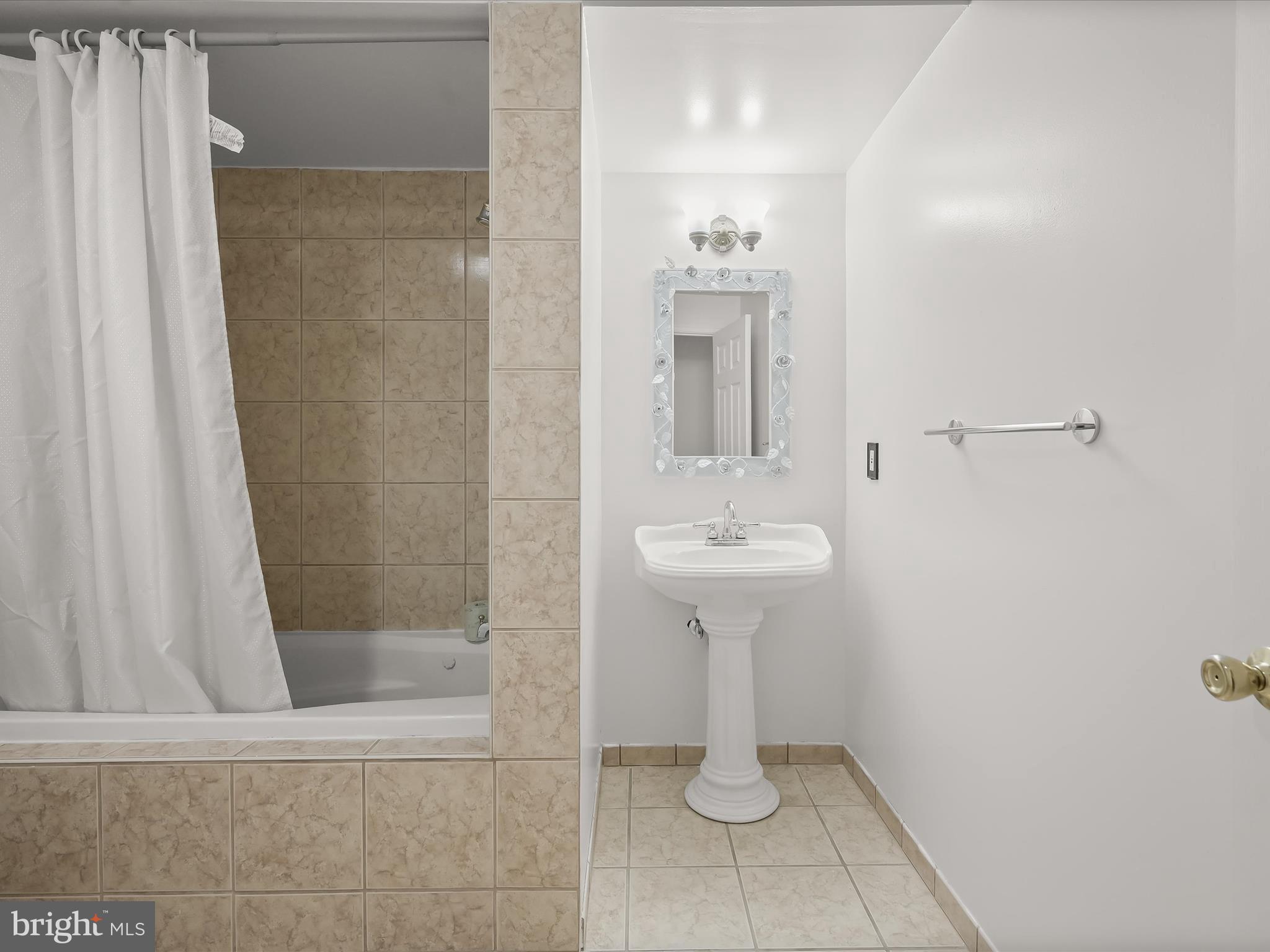 CHALLEDON - Residential