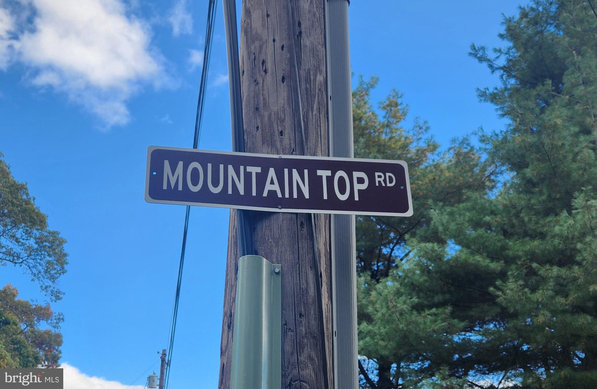 59 MOUNTAINTOP ROAD
