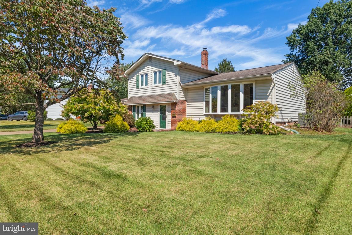 Nestled in the charming Banbury Mews neighborhood, this delightful split-level home offers a perfect blend of comfort and functionality. This meticulously maintained and updated residence features three spacious bedrooms with additional bonus room that can be used as a fourth bedroom/office and two and a half bathrooms, providing ample space for modern everyday living. As you step inside, you'll be greeted by a warm and inviting atmosphere, ideal for creating lasting memories. The thoughtfully designed layout allows for seamless flow between living spaces, making it perfect for both entertaining and quiet evenings at home. Set on a generous 0.22-acre lot, the outdoor space including an oversized tiered deck and open and private rear yard invites you to enjoy the beauty of nature right at your doorstep. Imagine hosting summer barbecues or simply unwinding in your own private oasis. The split-level design enhances the home's character, offering unique spaces that can be tailored to your lifestyle. Located in a friendly community, you'll appreciate the convenience of nearby amenities while enjoying the tranquility of suburban living. This property is not just a house; it's a place where you can create a lifetime of cherished moments. Don't miss the opportunity to make it yours!