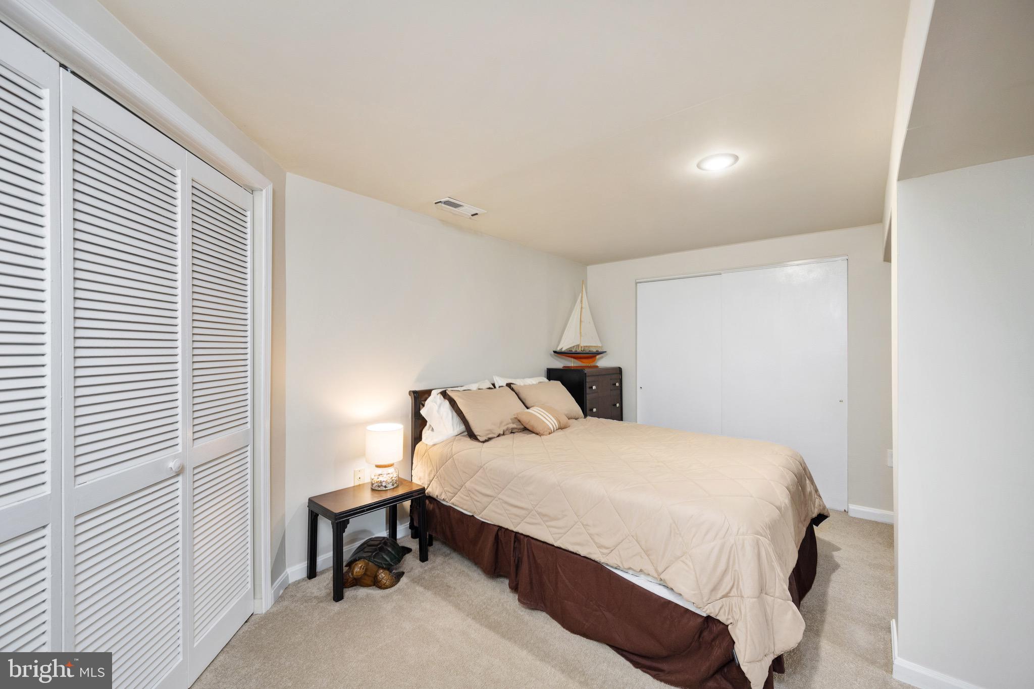 MIDDLERIDGE - Residential Lease