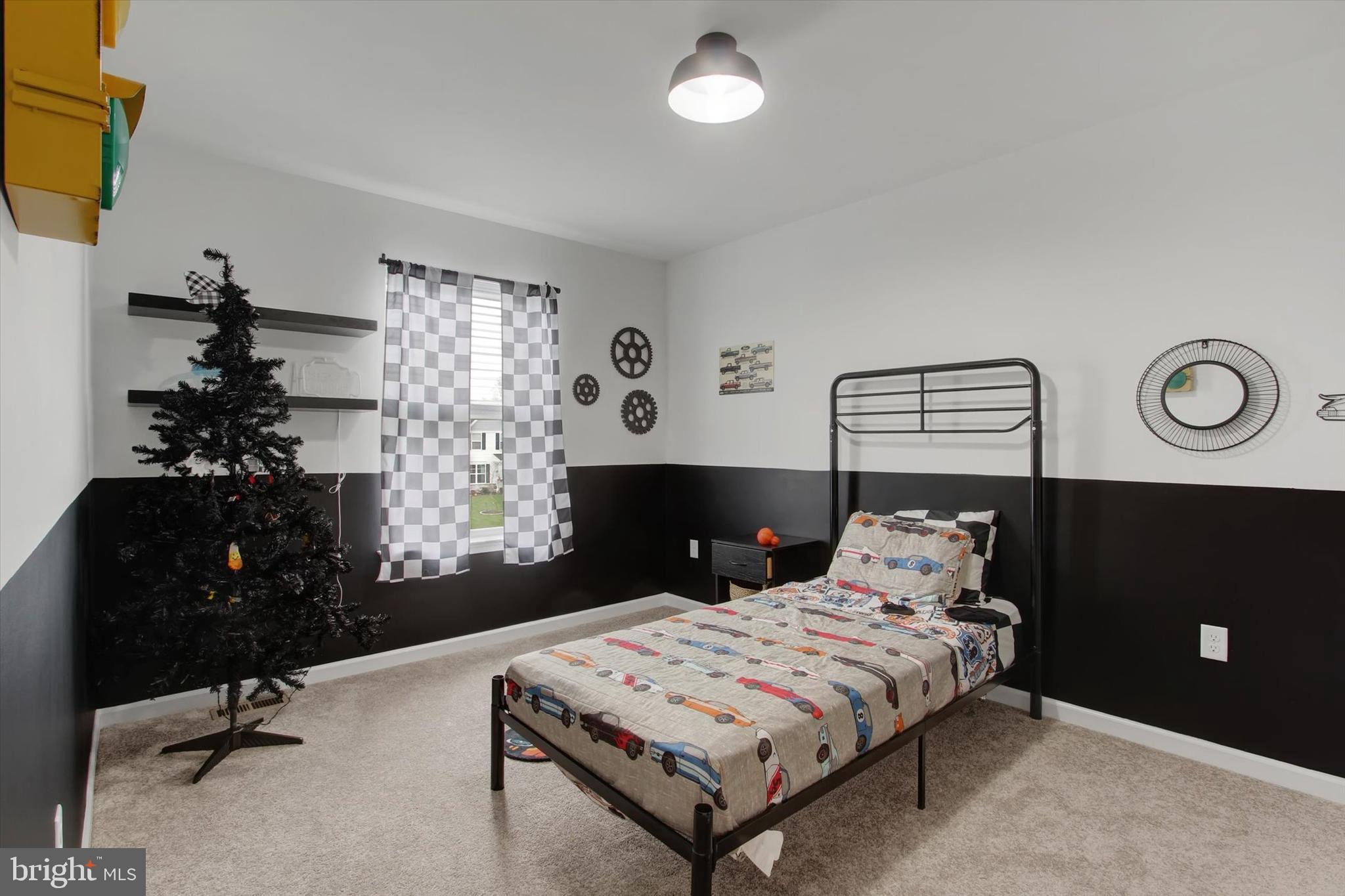 HAMPTON HEIGHTS - Residential